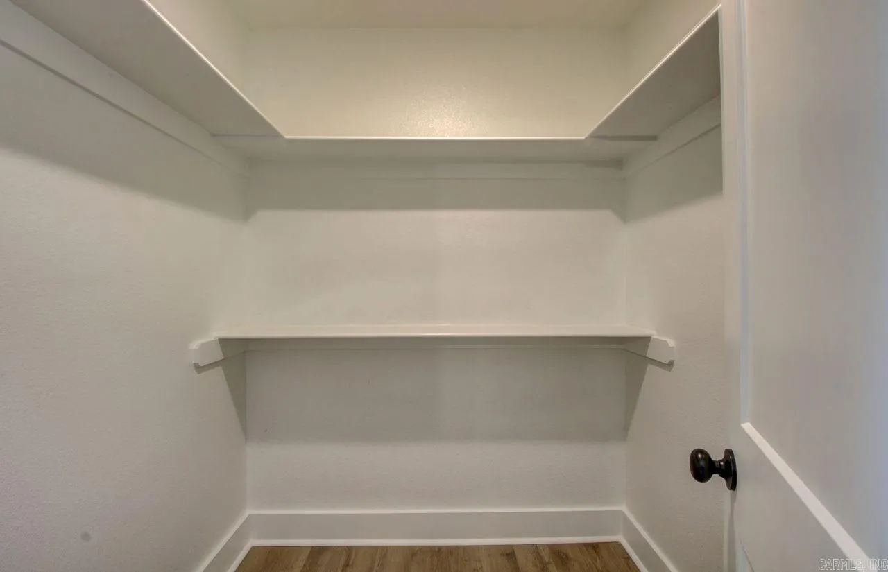 Property at 209 S Elm - Image 26