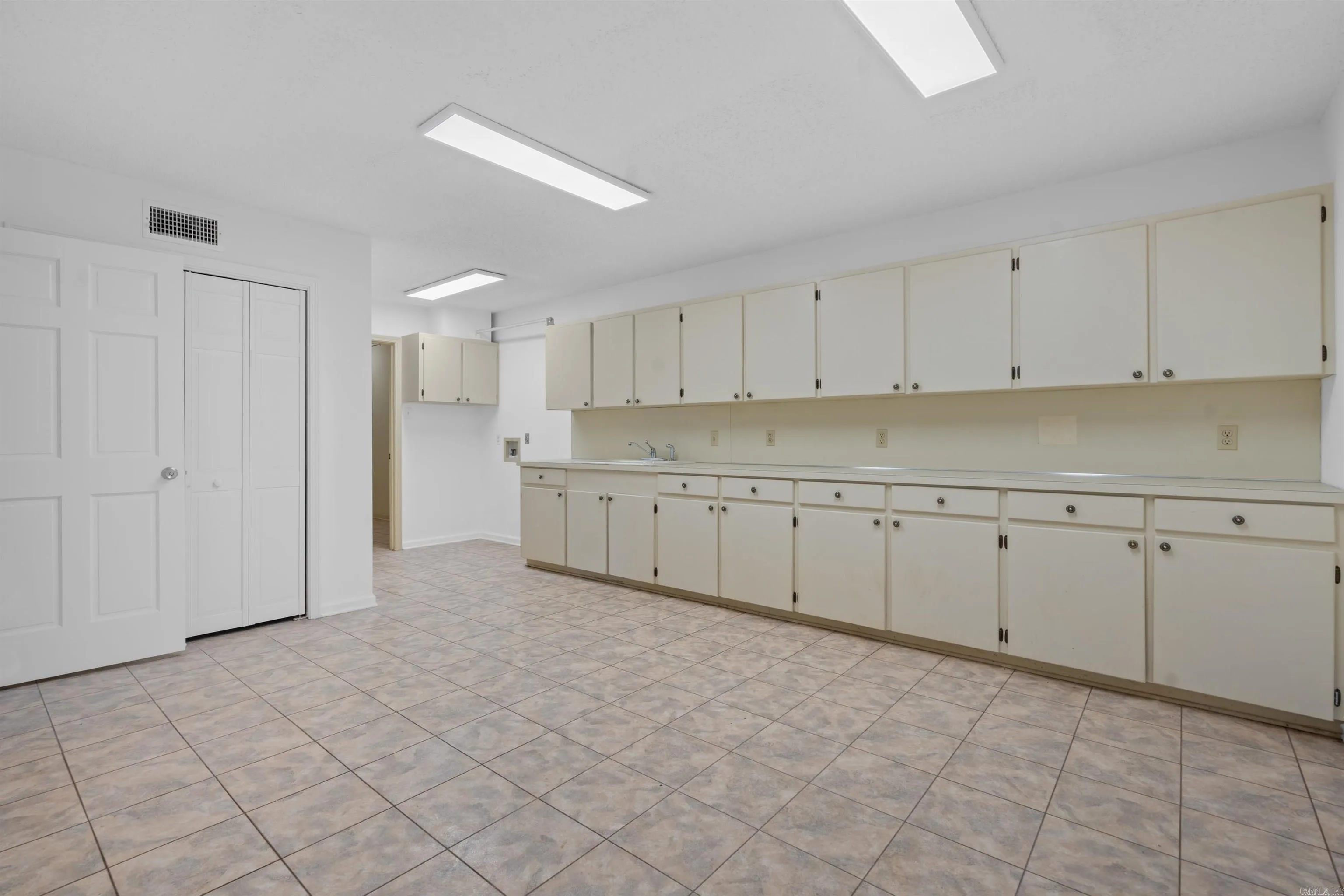 Property at 1200  Rock creek - Image 24