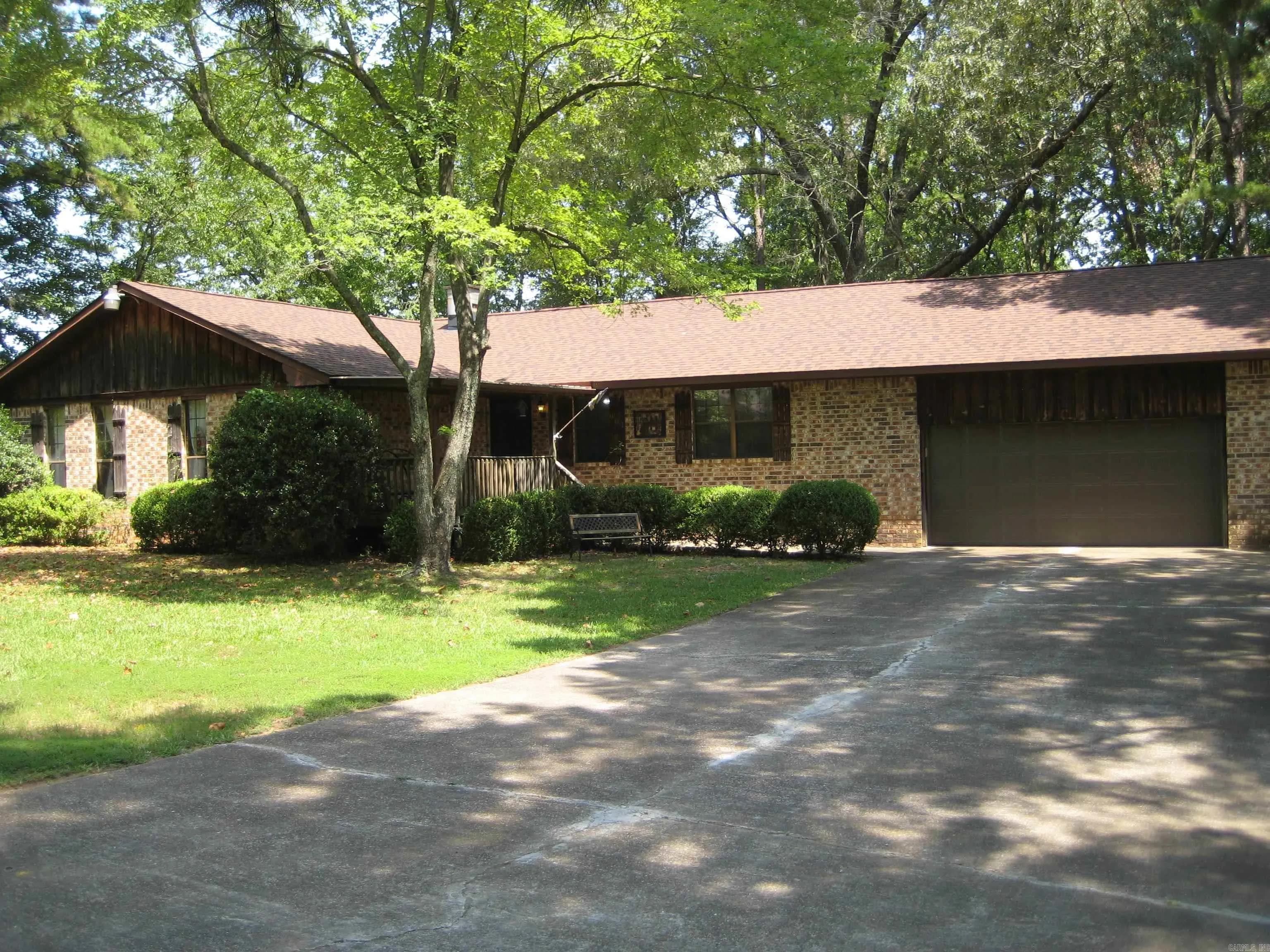 Property at 901  Hastey - Image 4