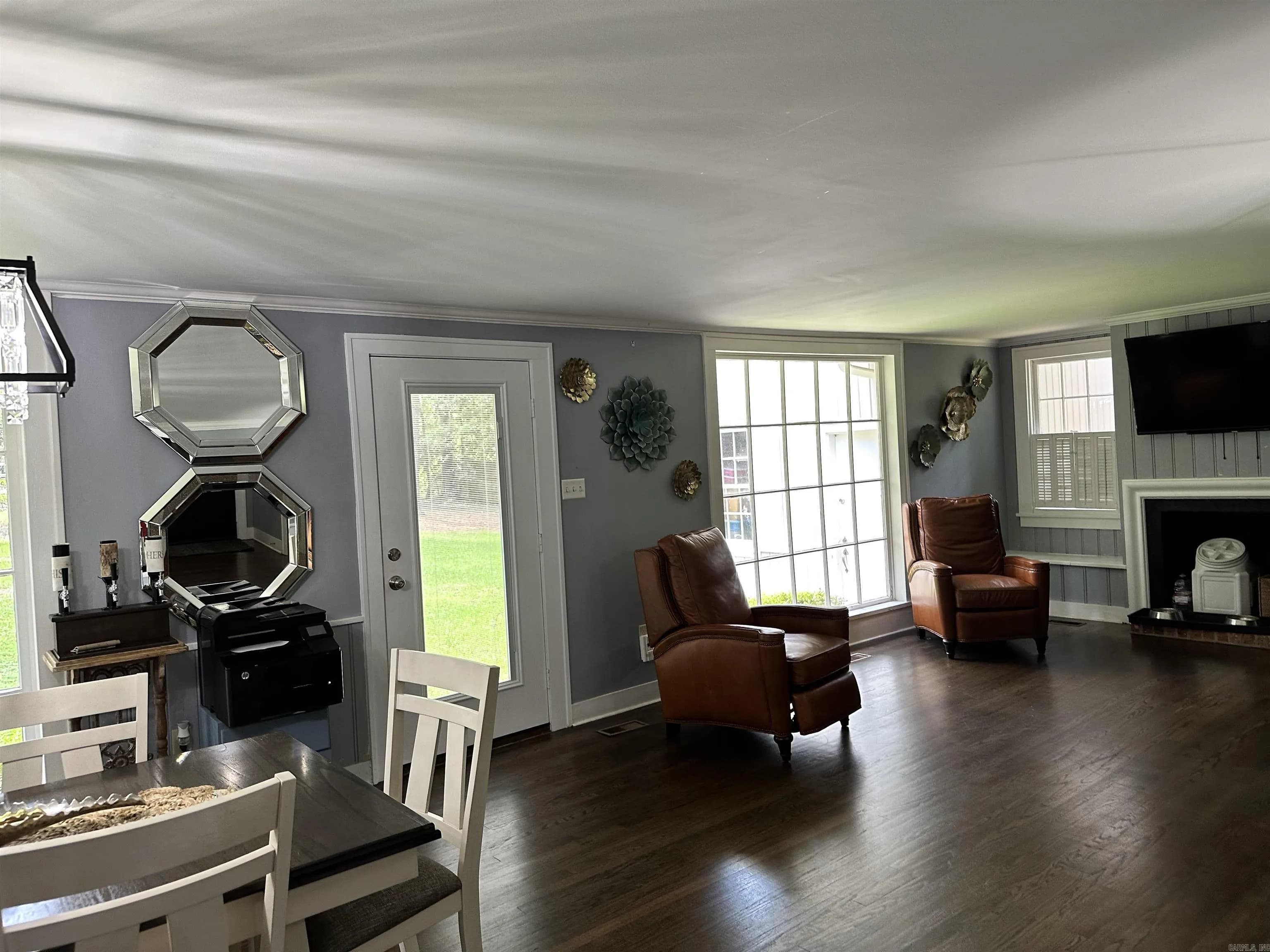 Property at 941  Highland - Image 32