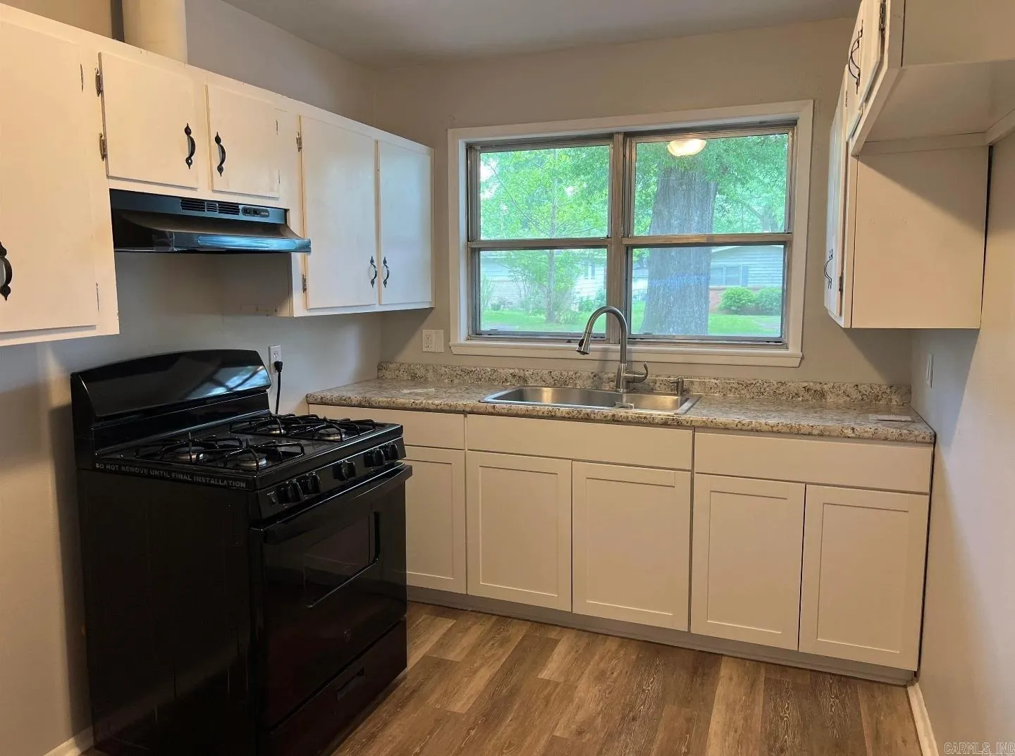 Property at 620  Neal - Image 3