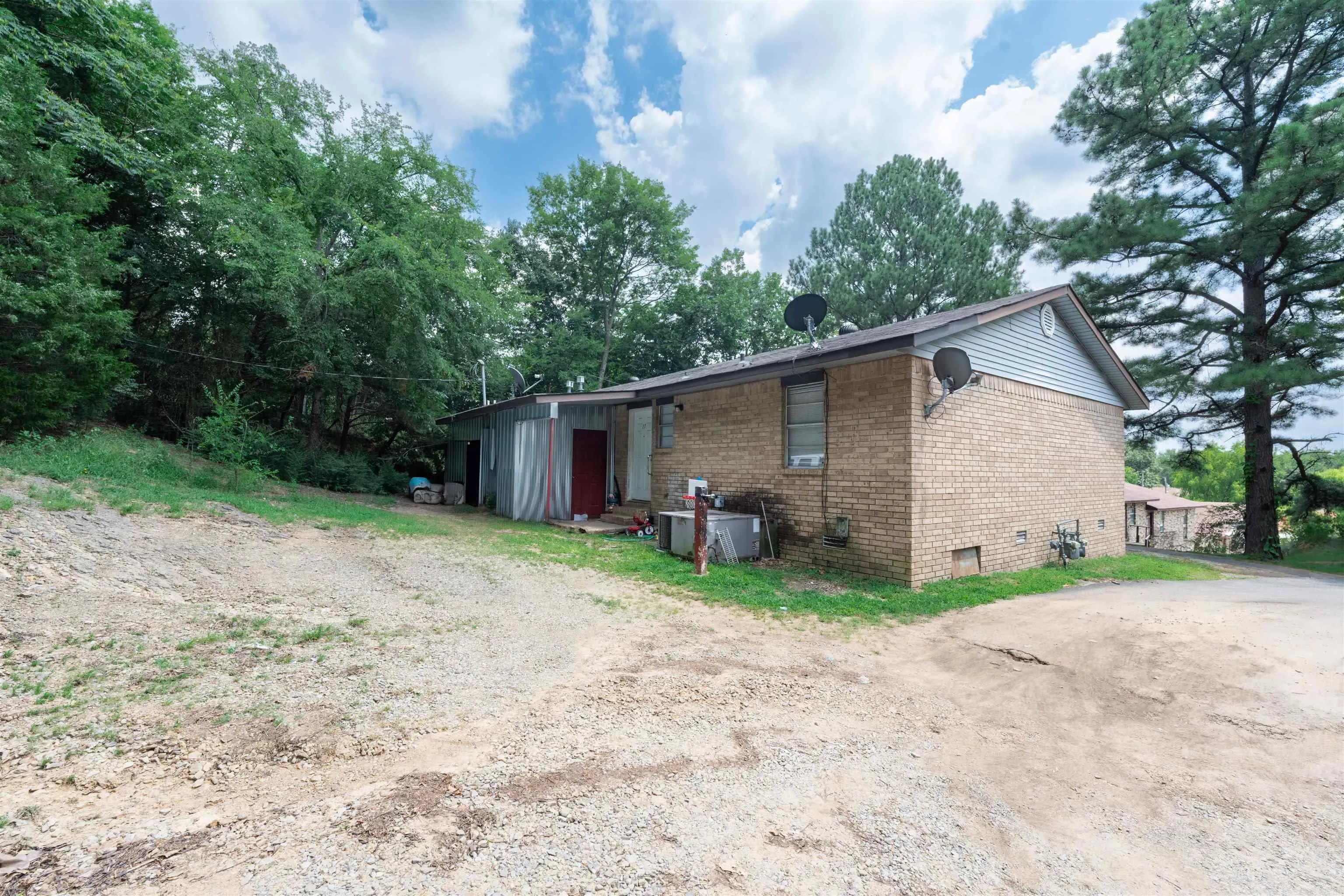Property at 21-39  Eugenia - Image 6