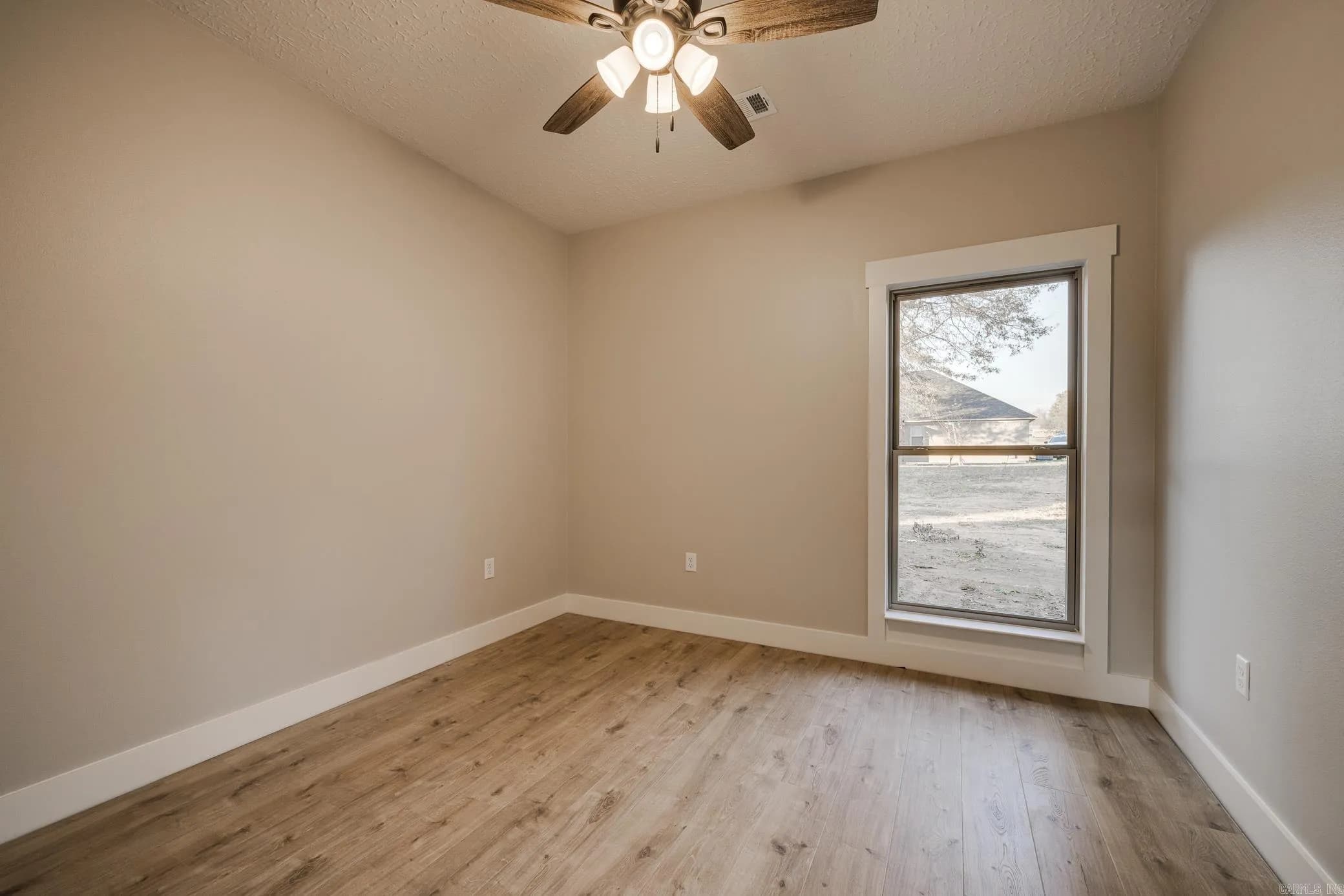 Property at 11  Duncan lane - Image 9