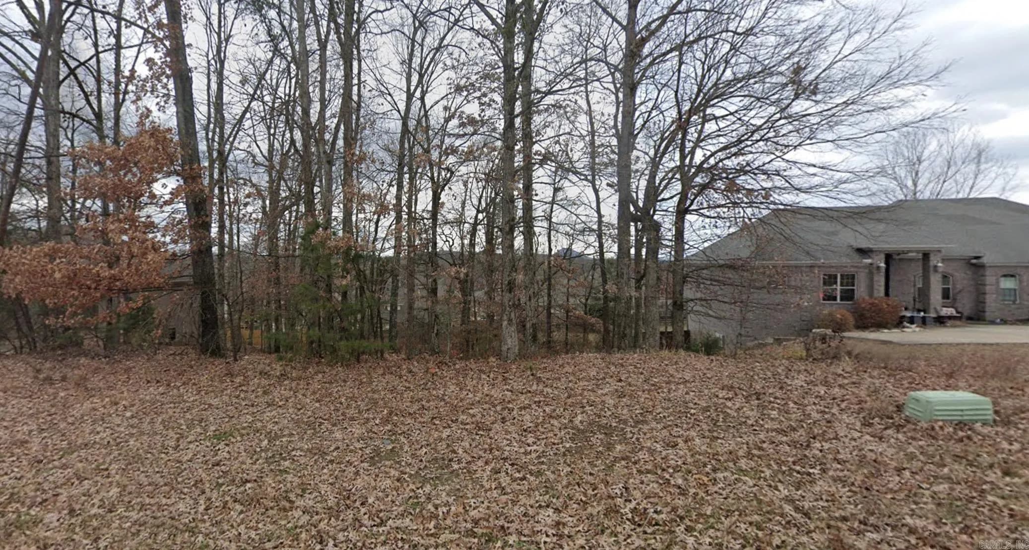Property at 124  Oneida way - Image 5