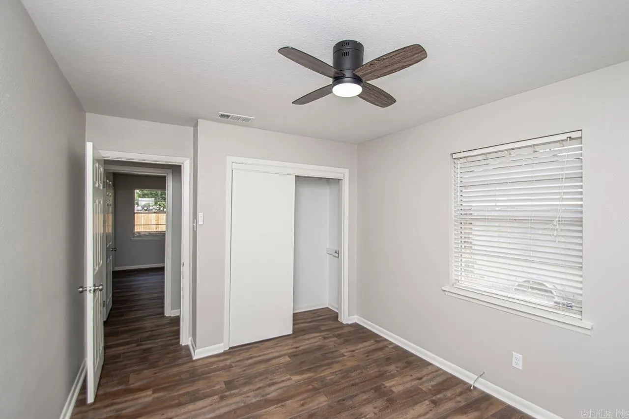 Property at 7  Shoshoni - Image 23