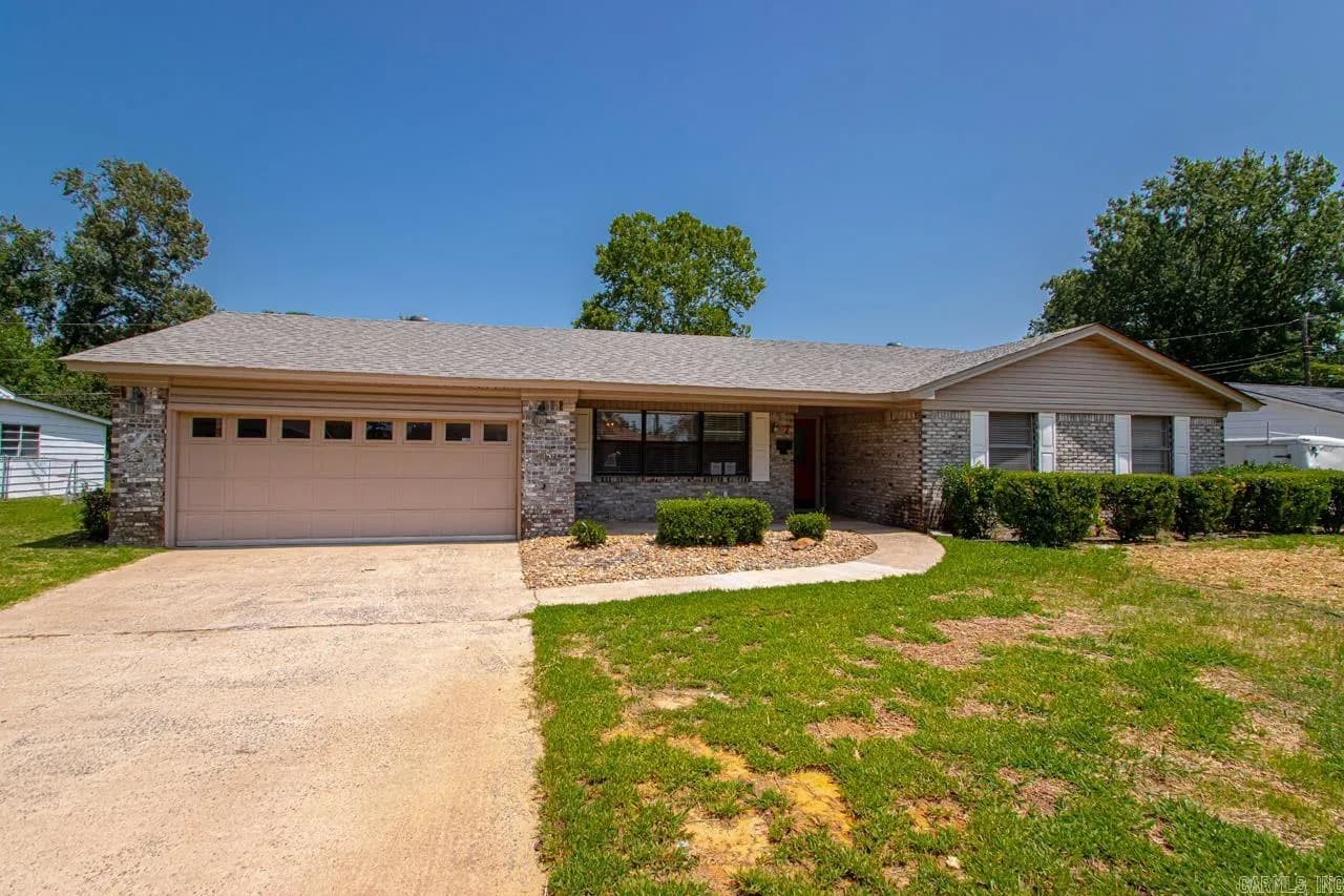 Property at 7  Shoshoni - Image 4