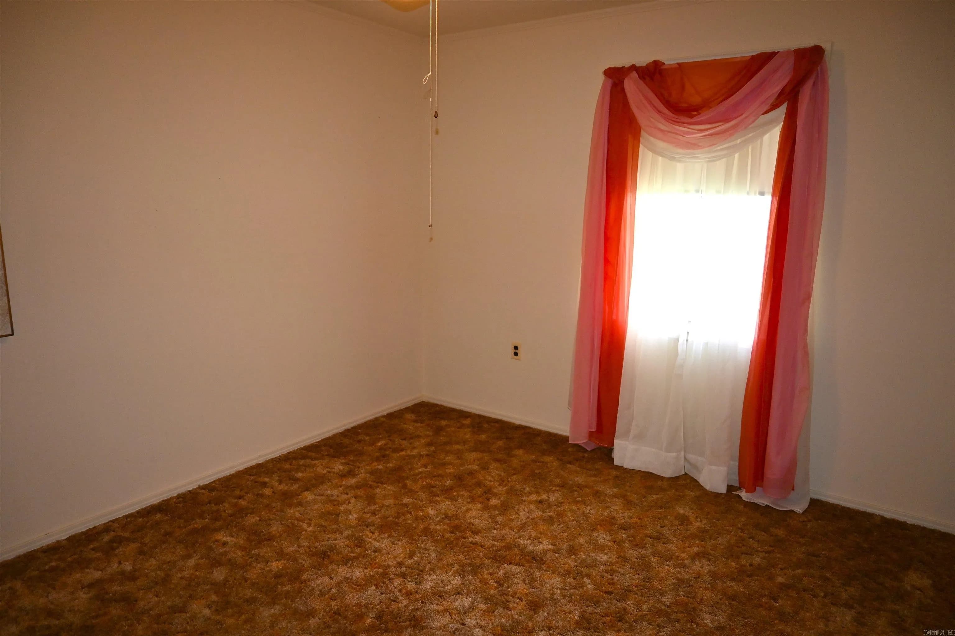 Property at 222 E Mockingbird lane - Image 20