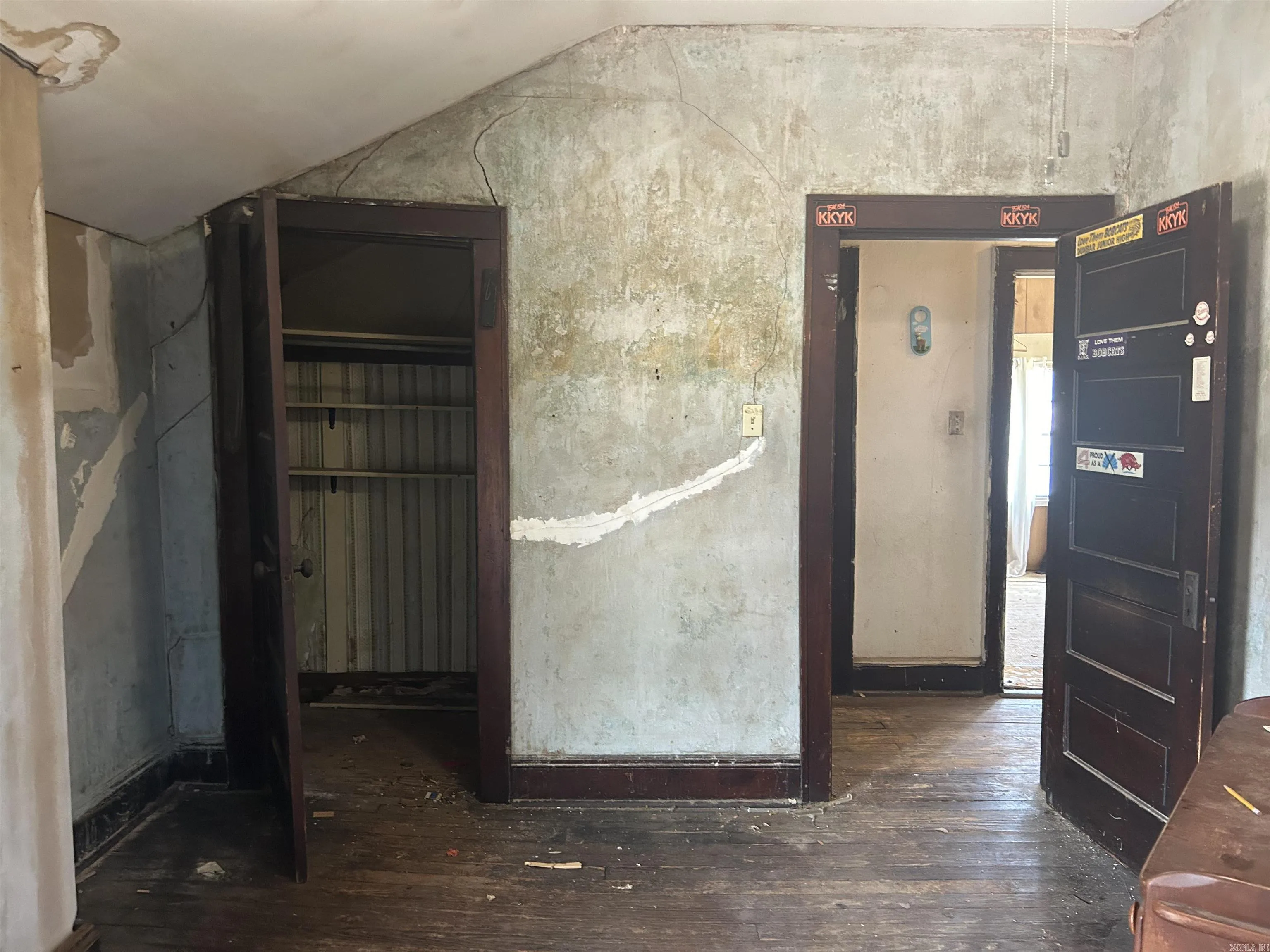 Property at 917 W 22nd st - Image 14