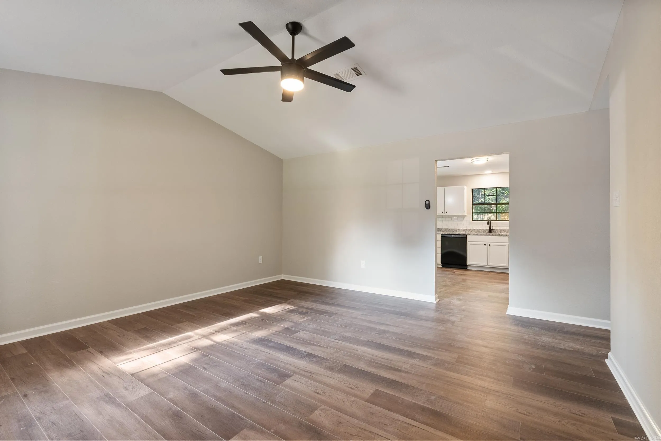 Property at 1510  Davis - Image 8