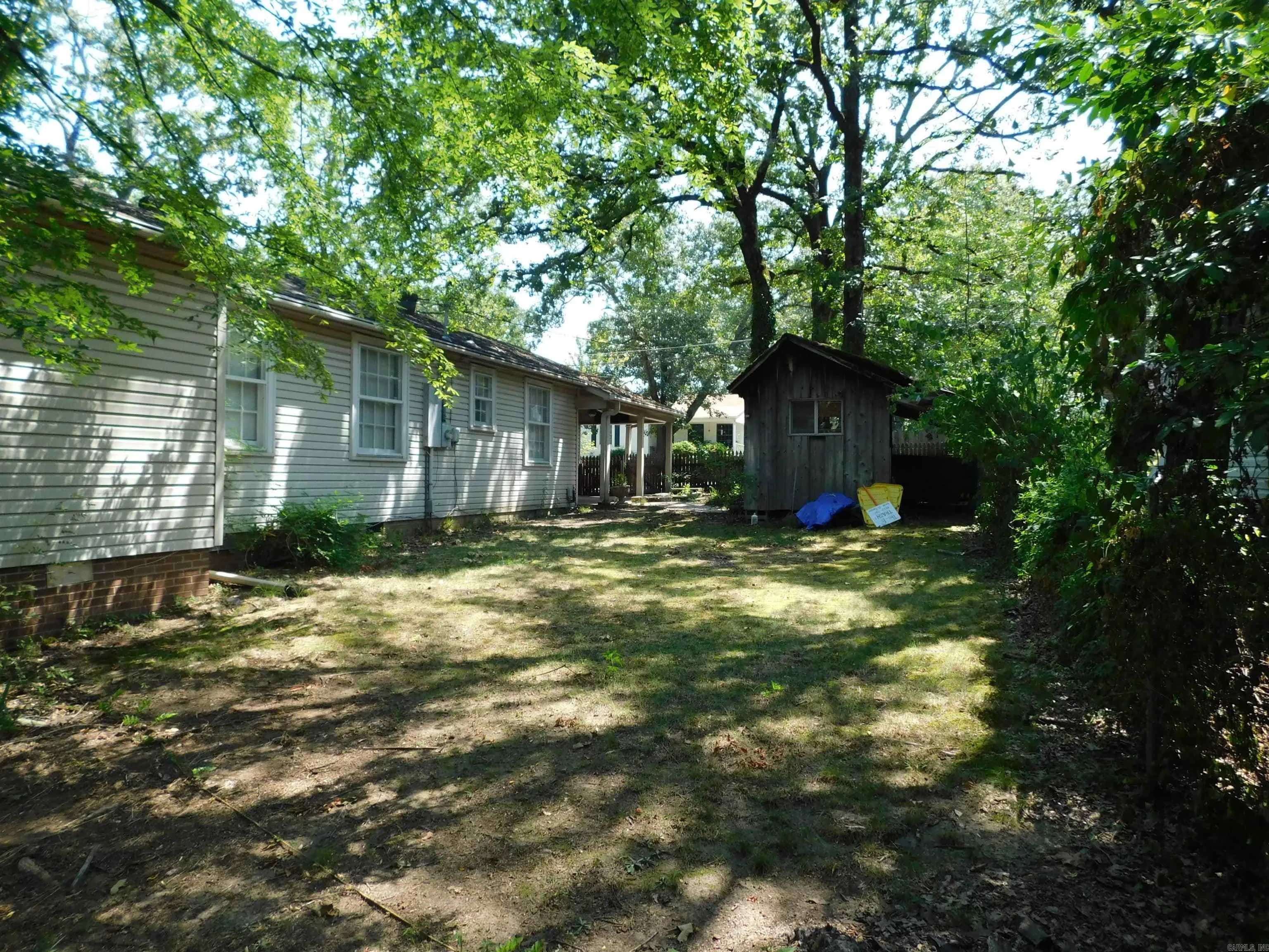 Property at 600 W F - Image 3