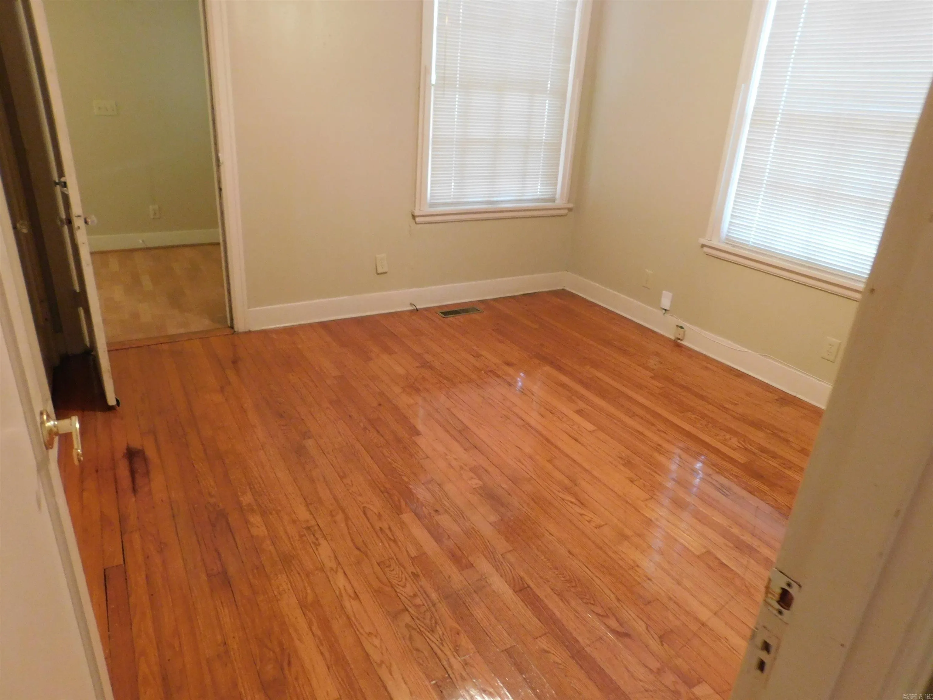 Property at 600 W F - Image 22