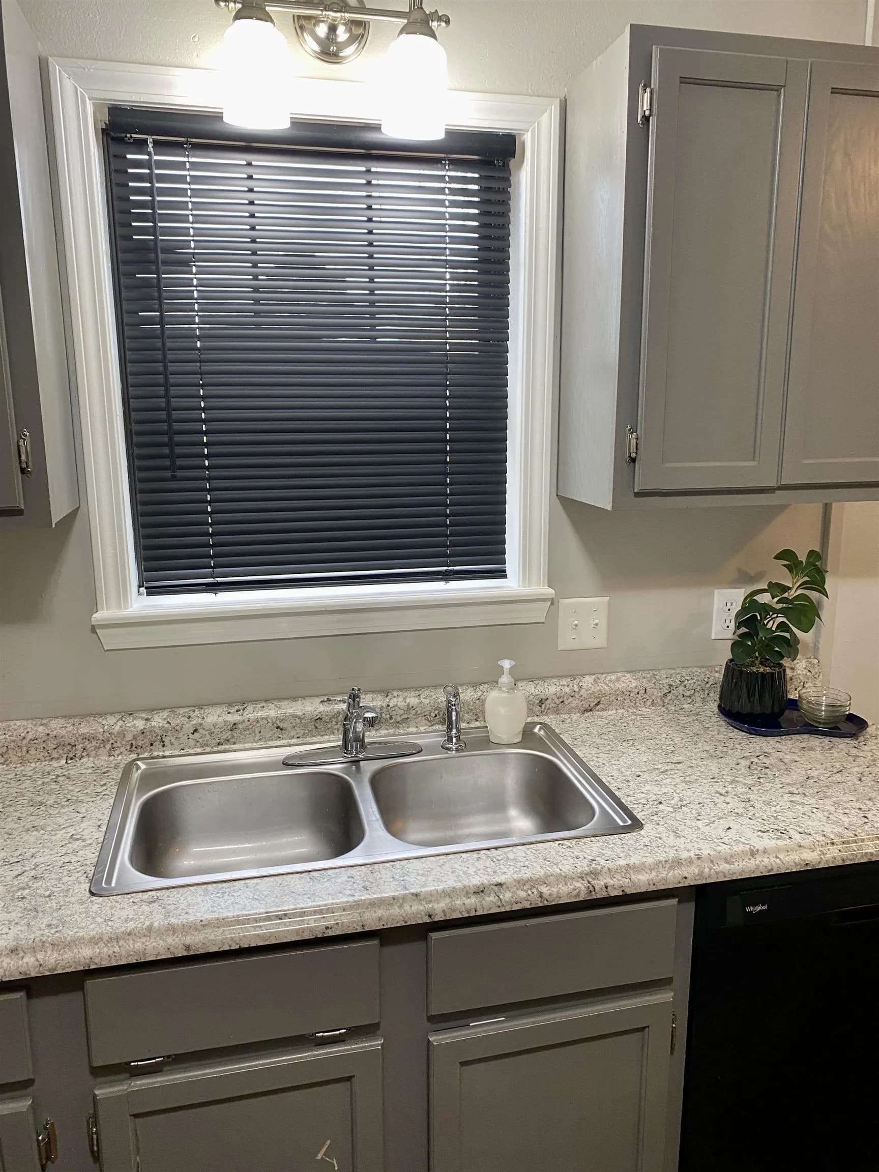 Property at 4  Elberta - Image 7