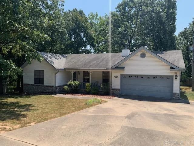 Property at 1401  Elaine drive - Image 2