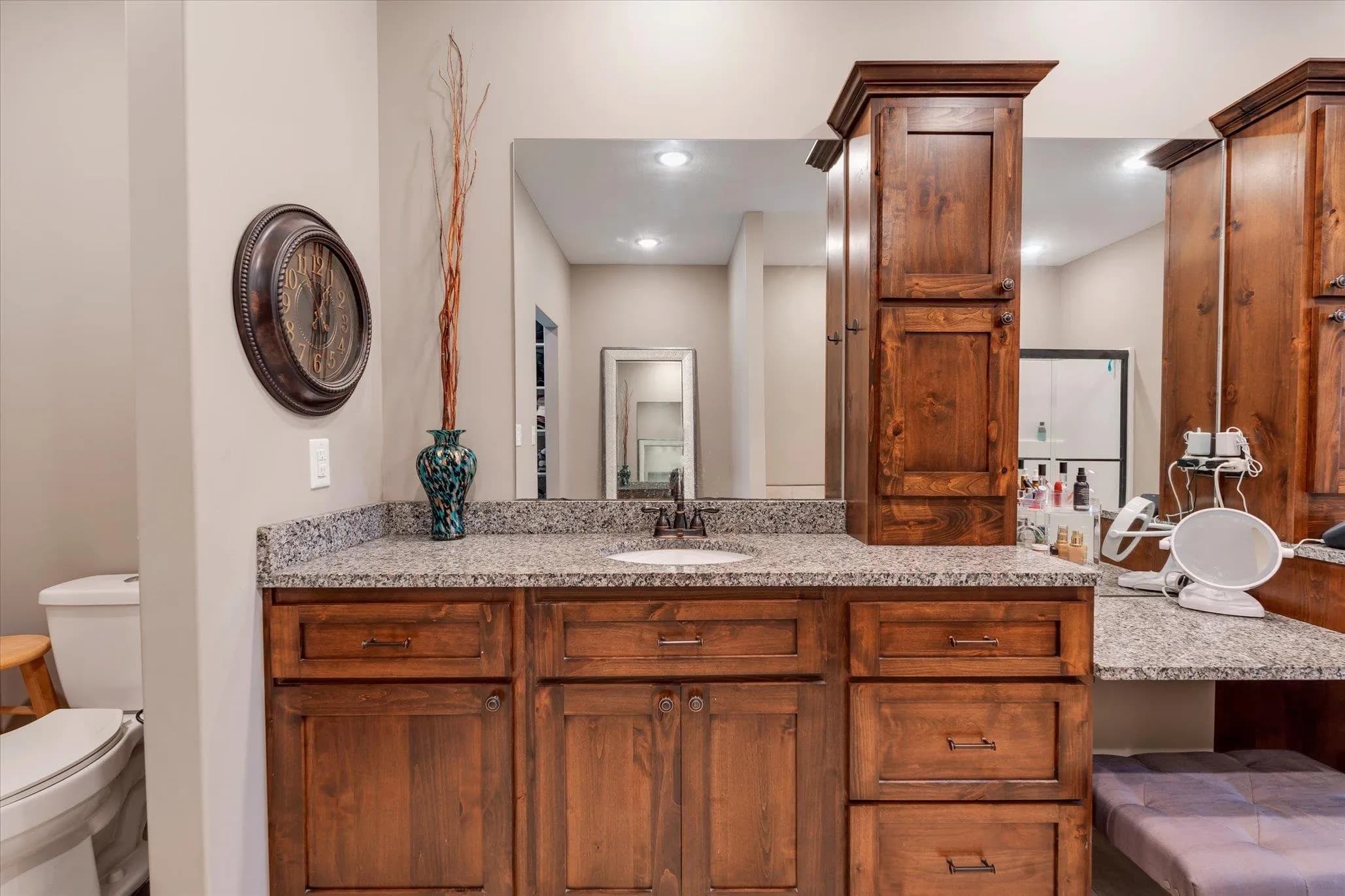Property at 1705  Austin - Image 36