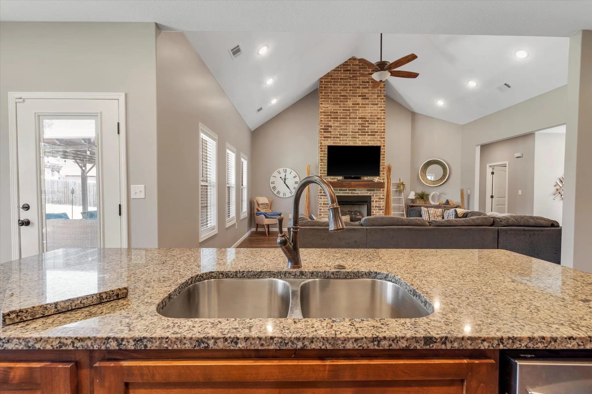Property at 1705  Austin - Image 19