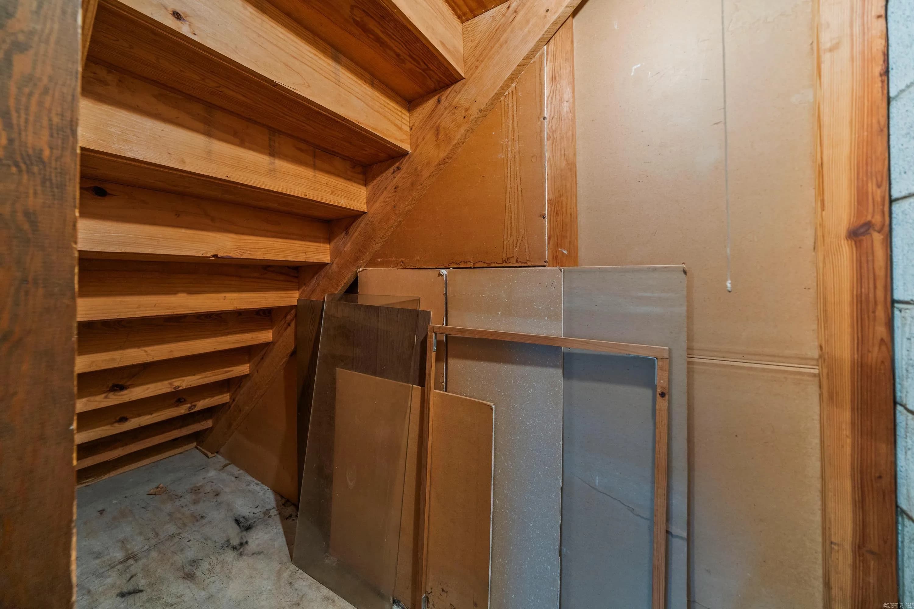 Property at 339  Lakeshore - Image 37