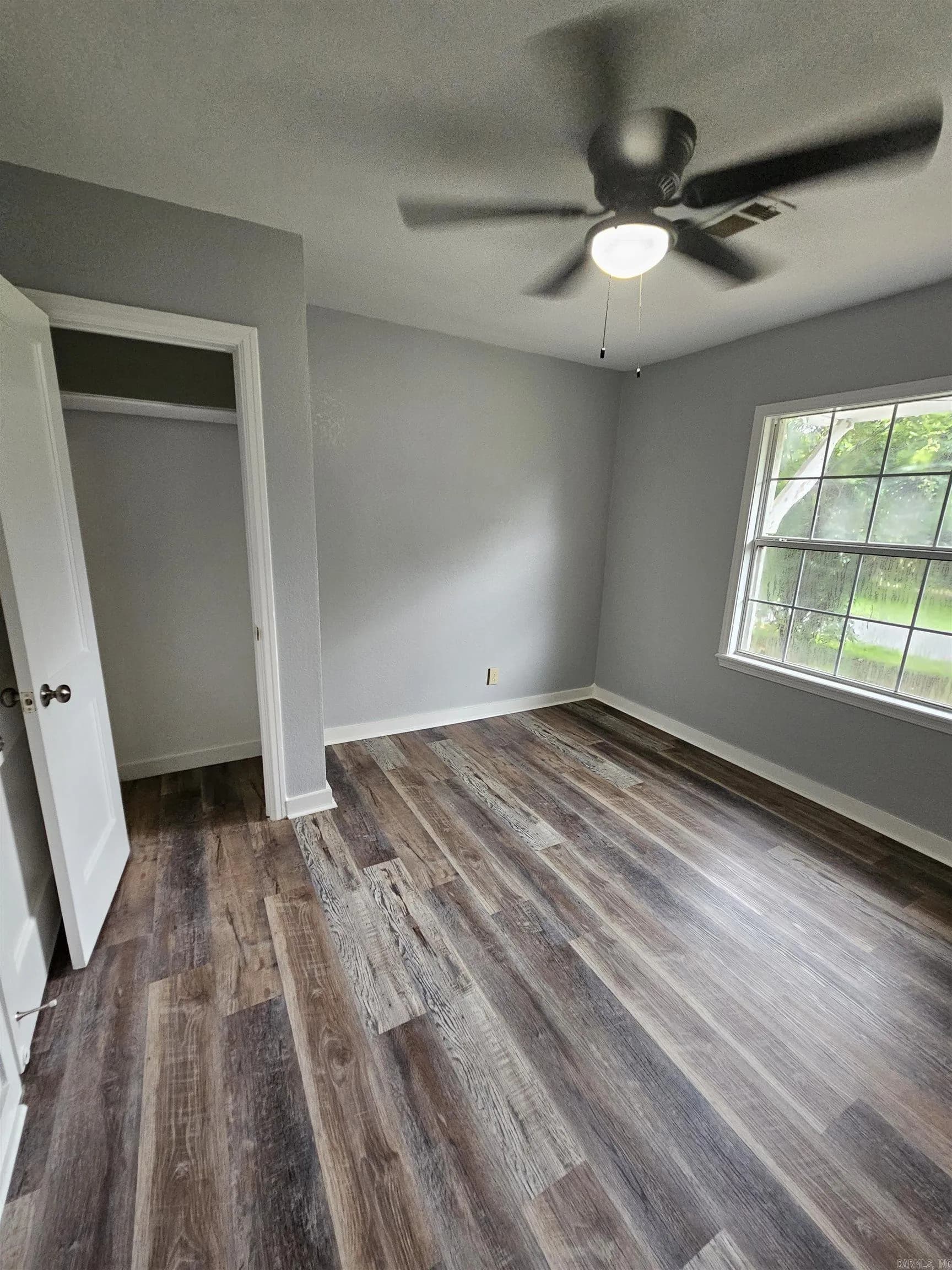 Property at 1423  Lincoln - Image 14