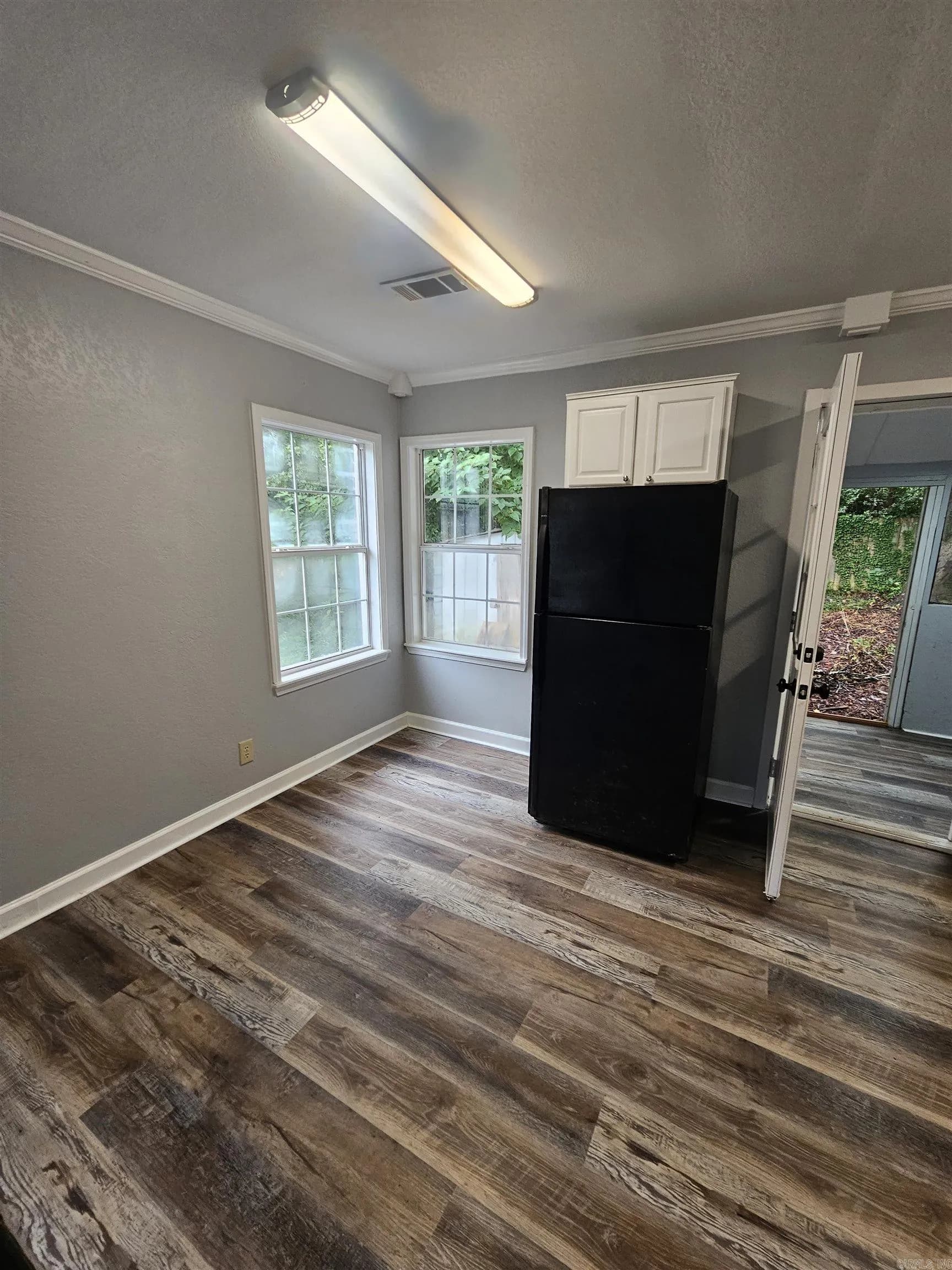 Property at 1423  Lincoln - Image 18
