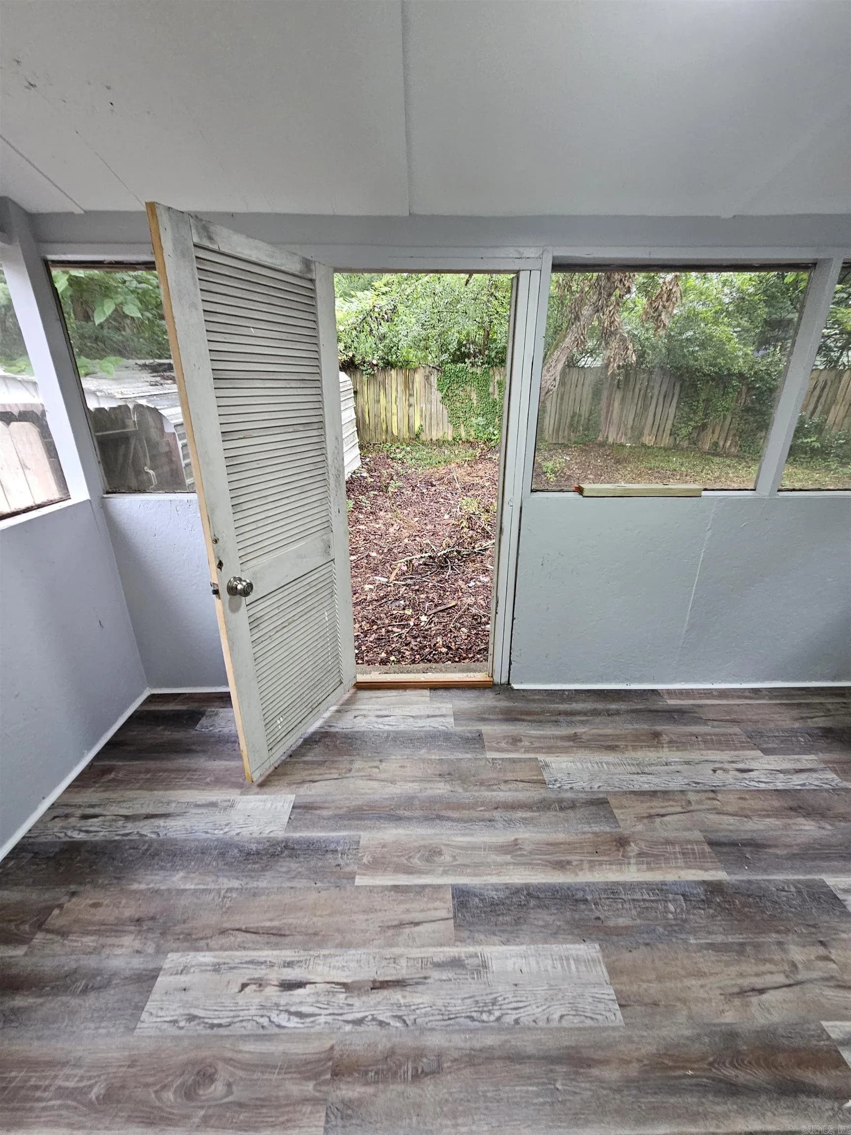 Property at 1423  Lincoln - Image 20