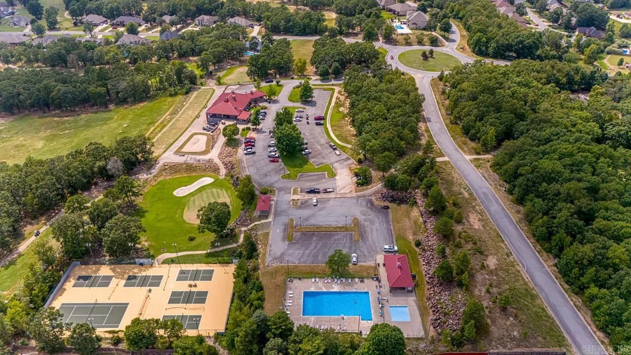 Property at 919  Pinehurst loop - Image 32