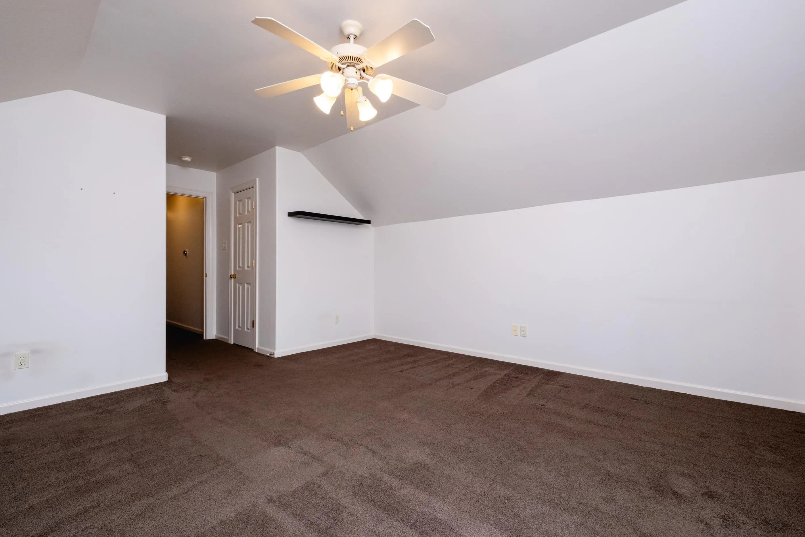 Property at 102  Charleston - Image 37