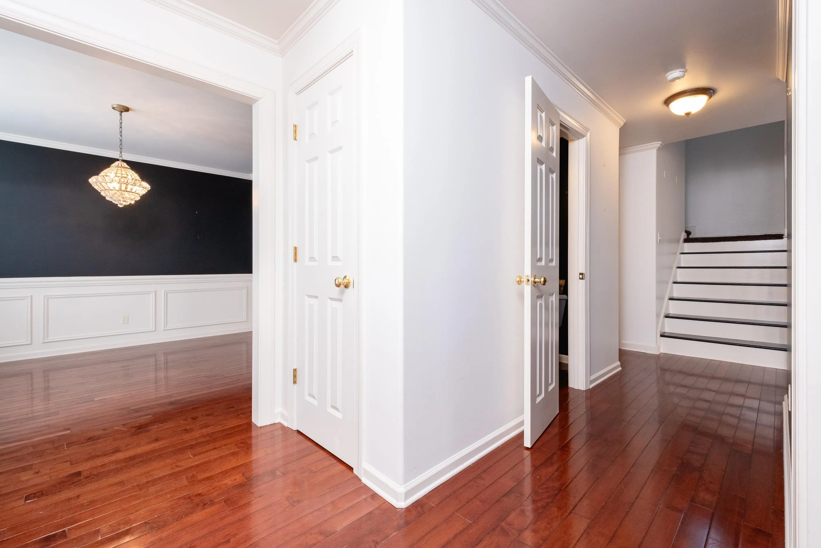 Property at 102  Charleston - Image 3
