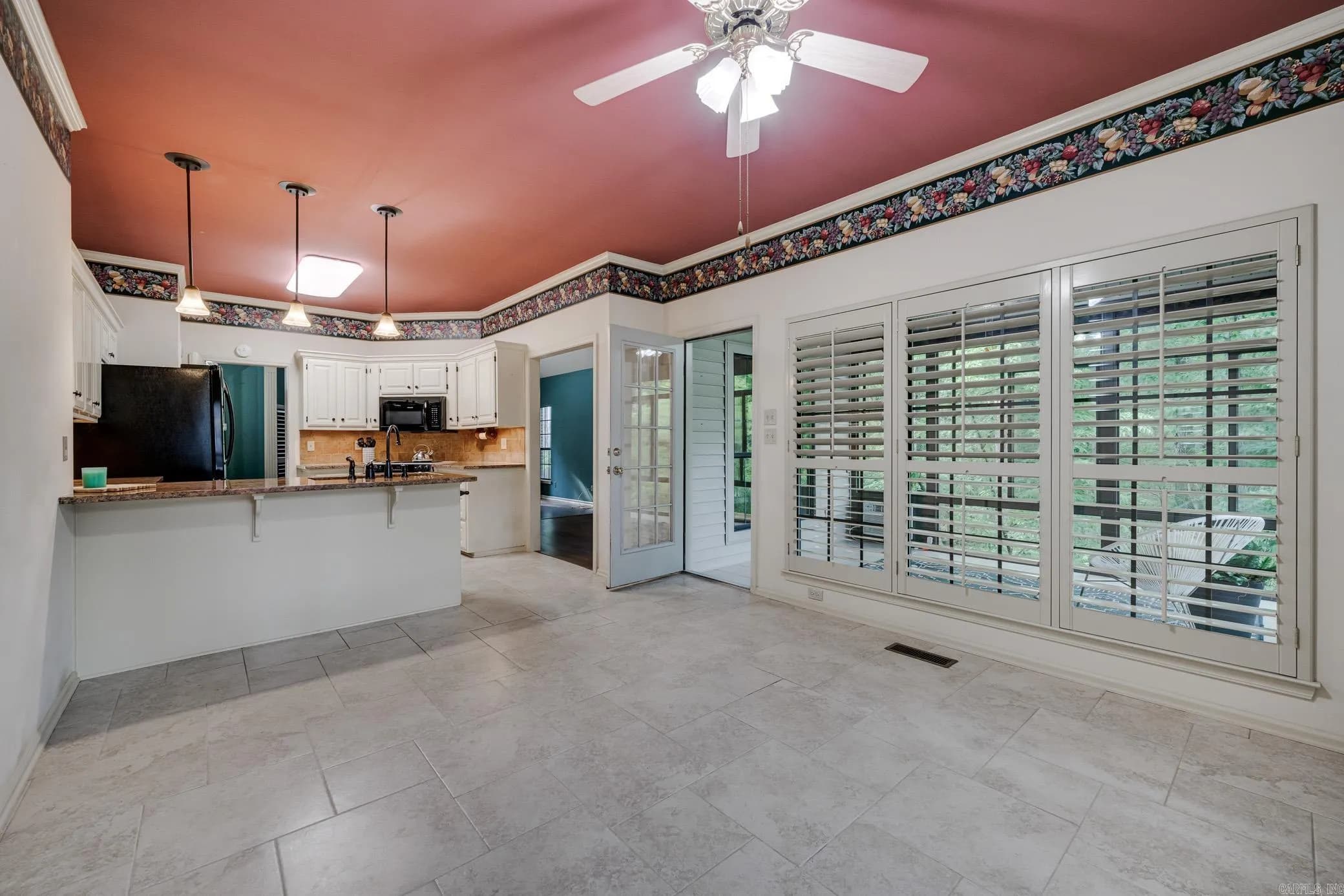 Property at 3  Surry - Image 15