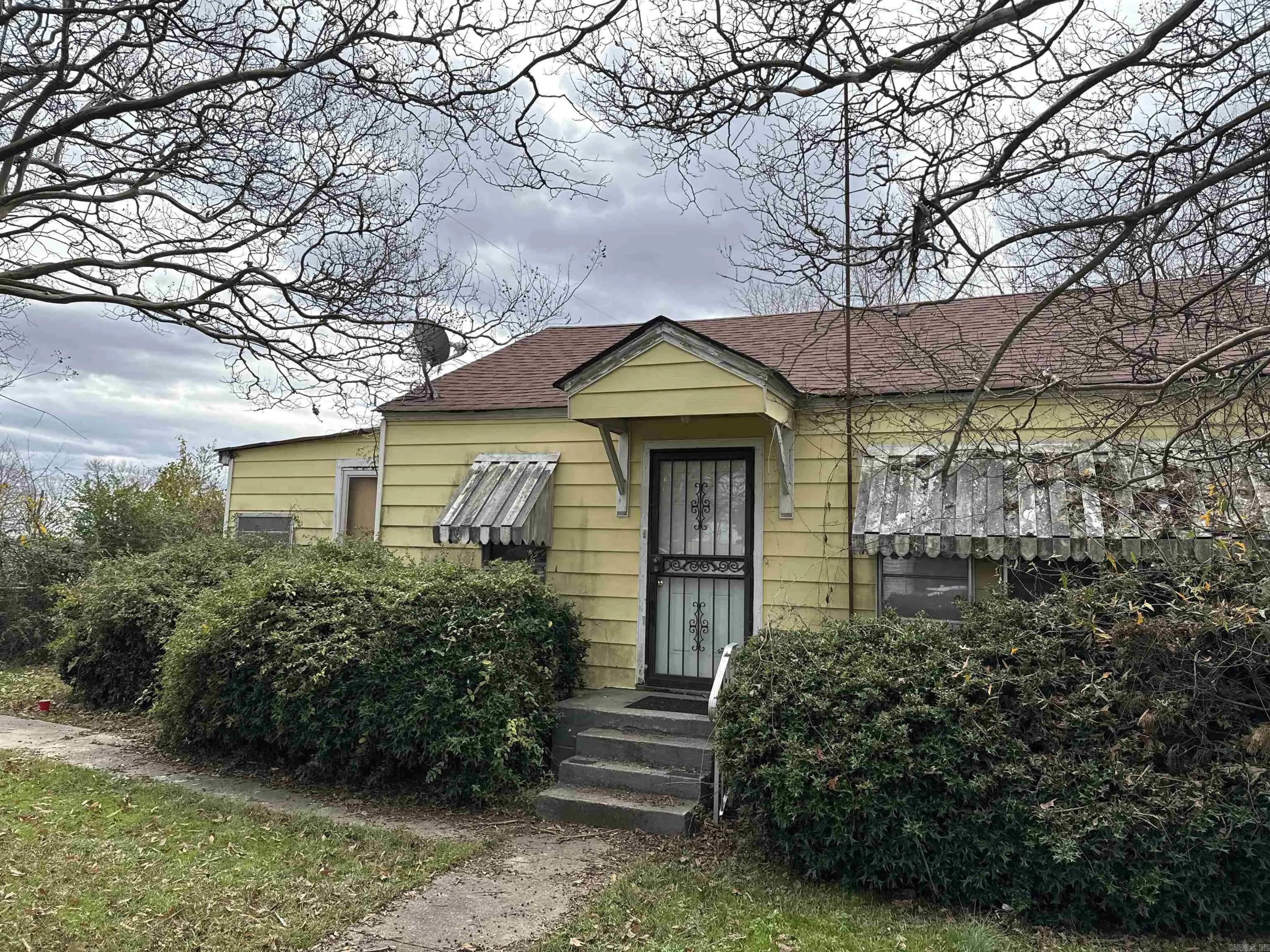 Property at 77  Watson - Image 1