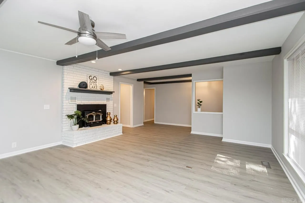Property at 52 N Badalona - Image 12