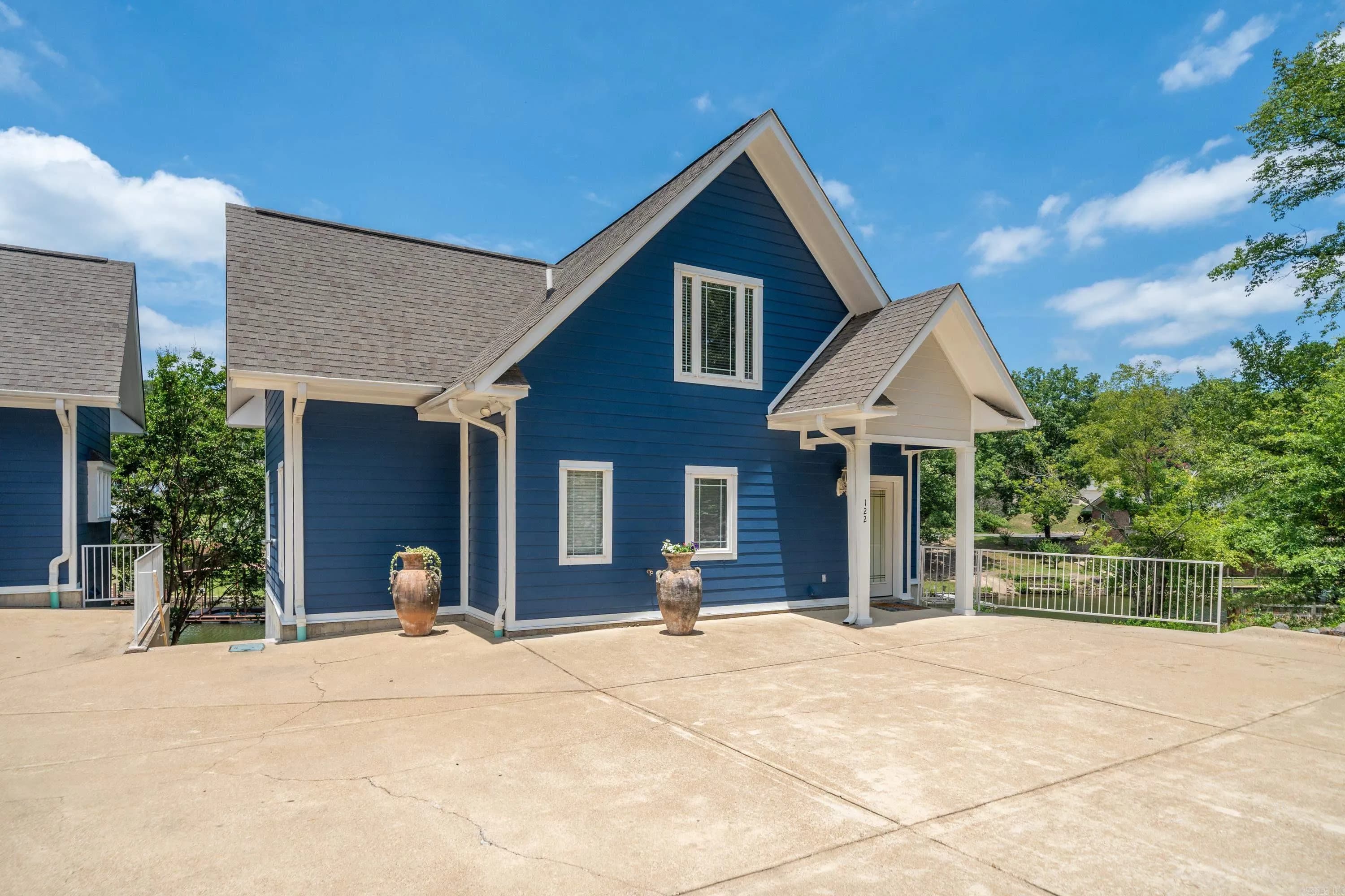 Property at 122  Chesapeake - Image 2