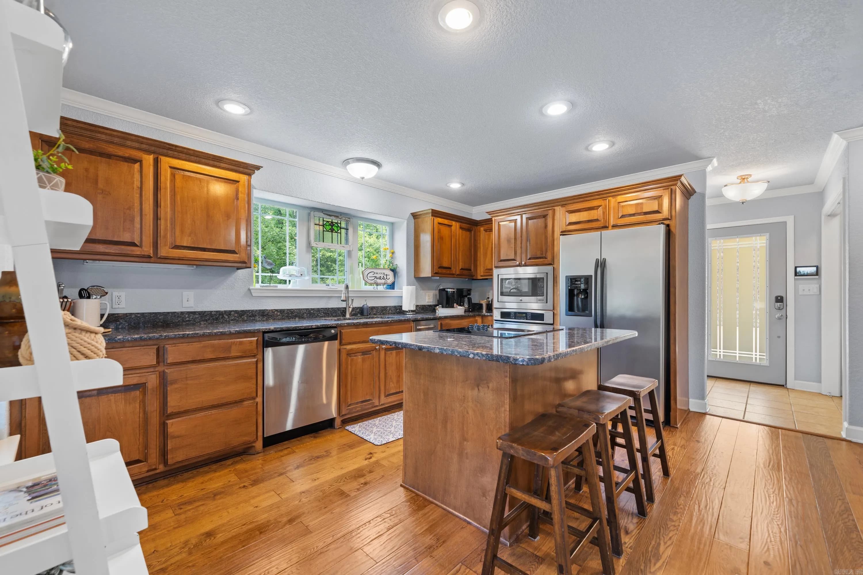 Property at 122  Chesapeake - Image 7