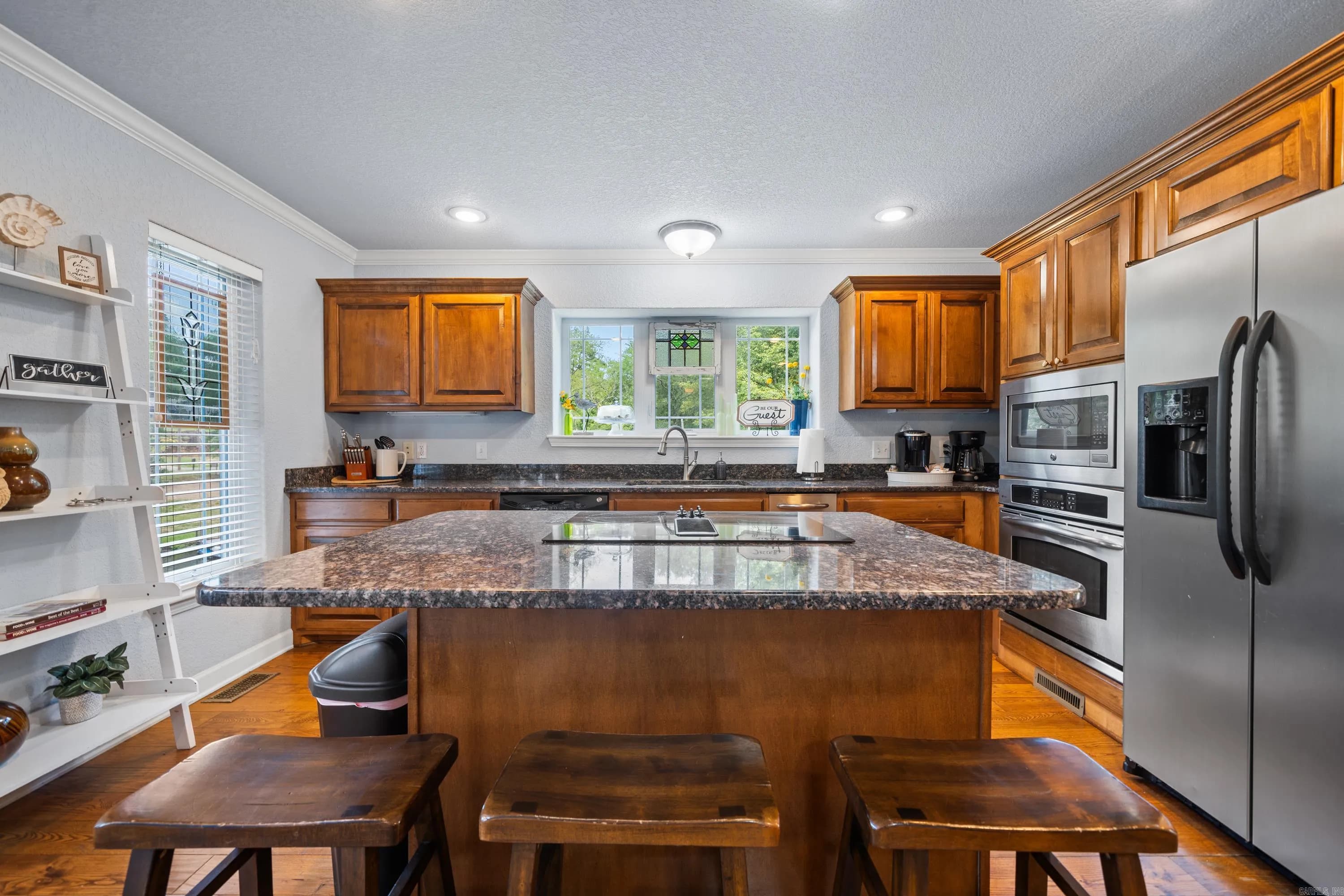 Property at 122  Chesapeake - Image 6