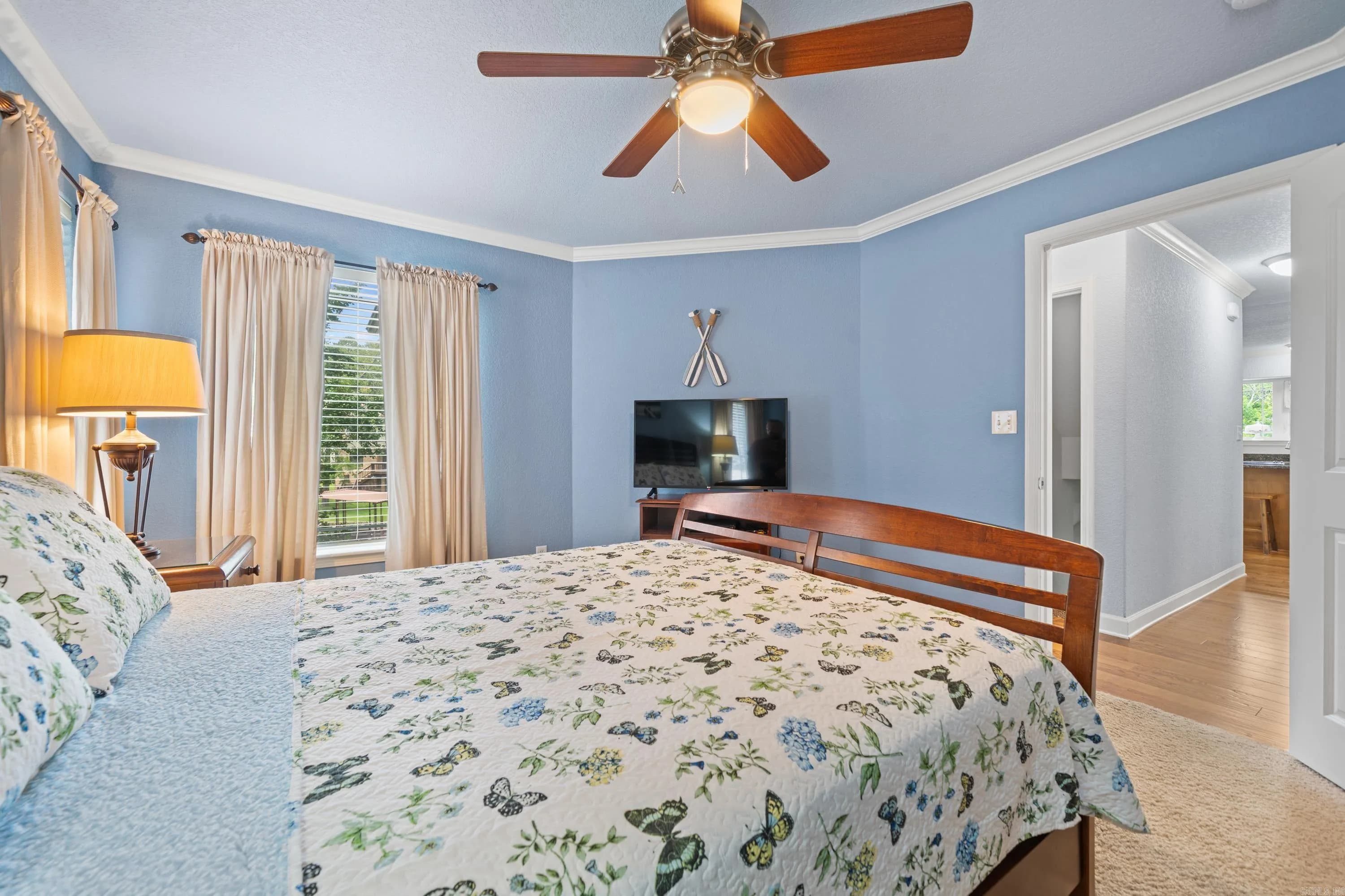 Property at 122  Chesapeake - Image 15