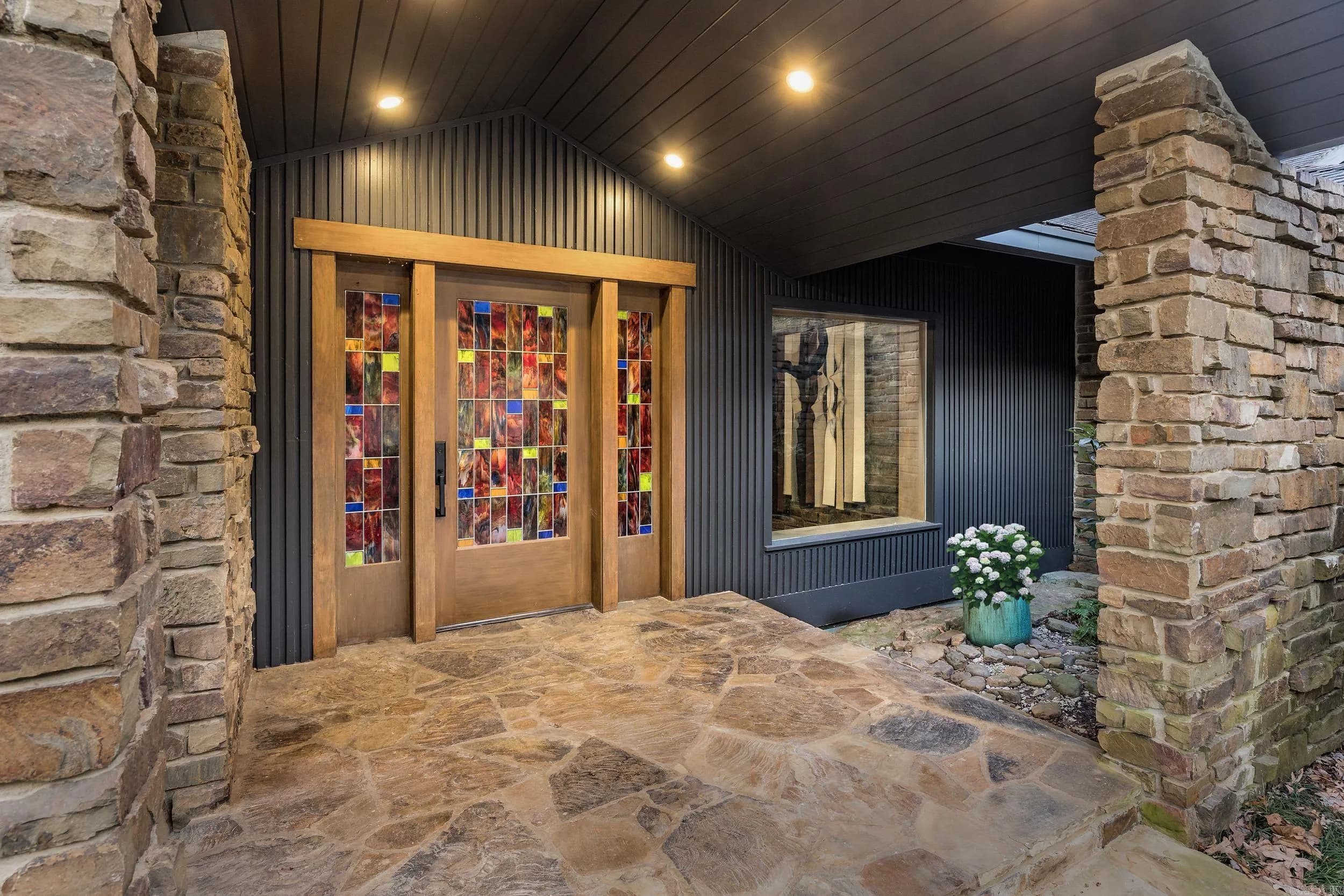 Property at 44  Carmel dr - Image 4