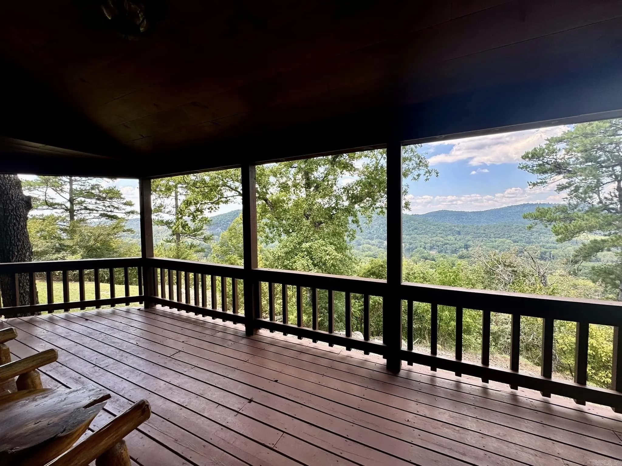 Property at 516  Bluff view court - Image 24