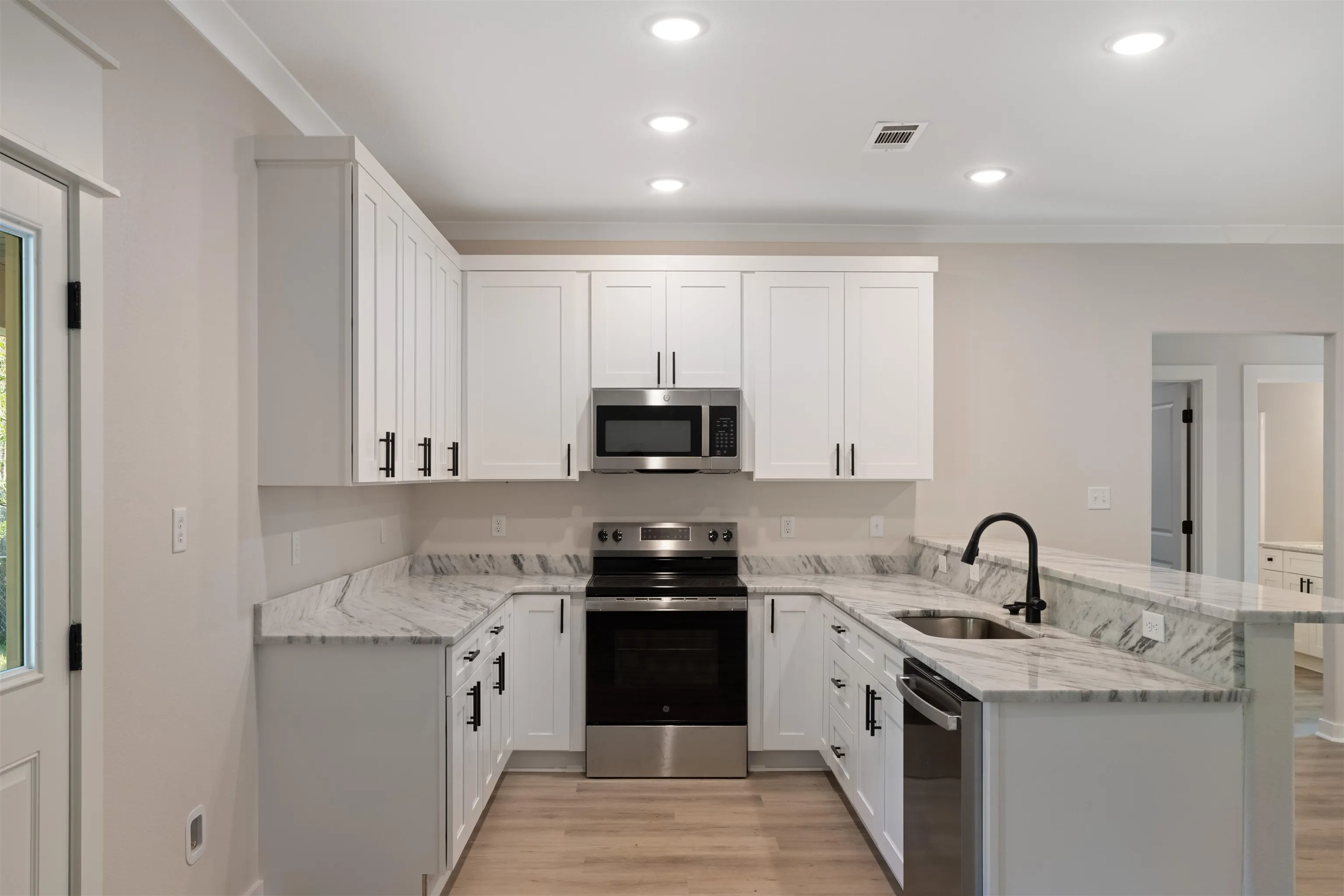 Property at 1204 N Main - Image 5