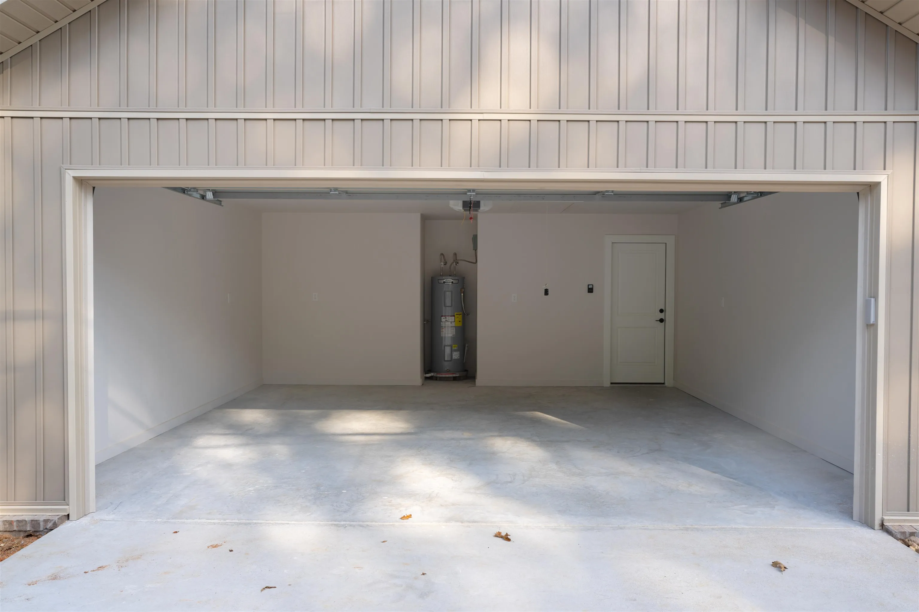 Property at 1204 N Main - Image 19