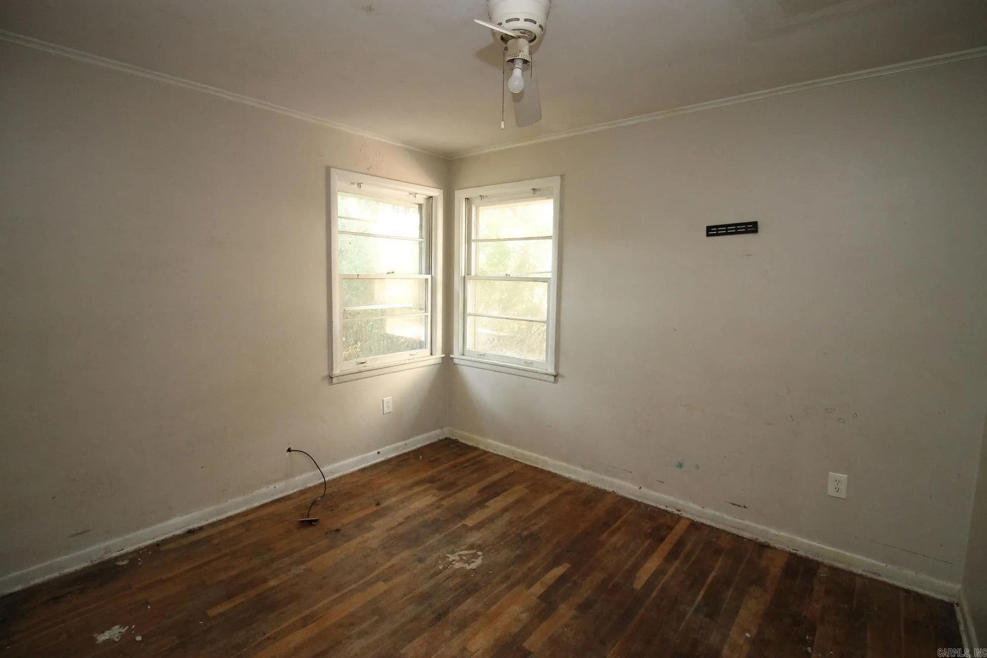 Property at 747  Marcom - Image 9