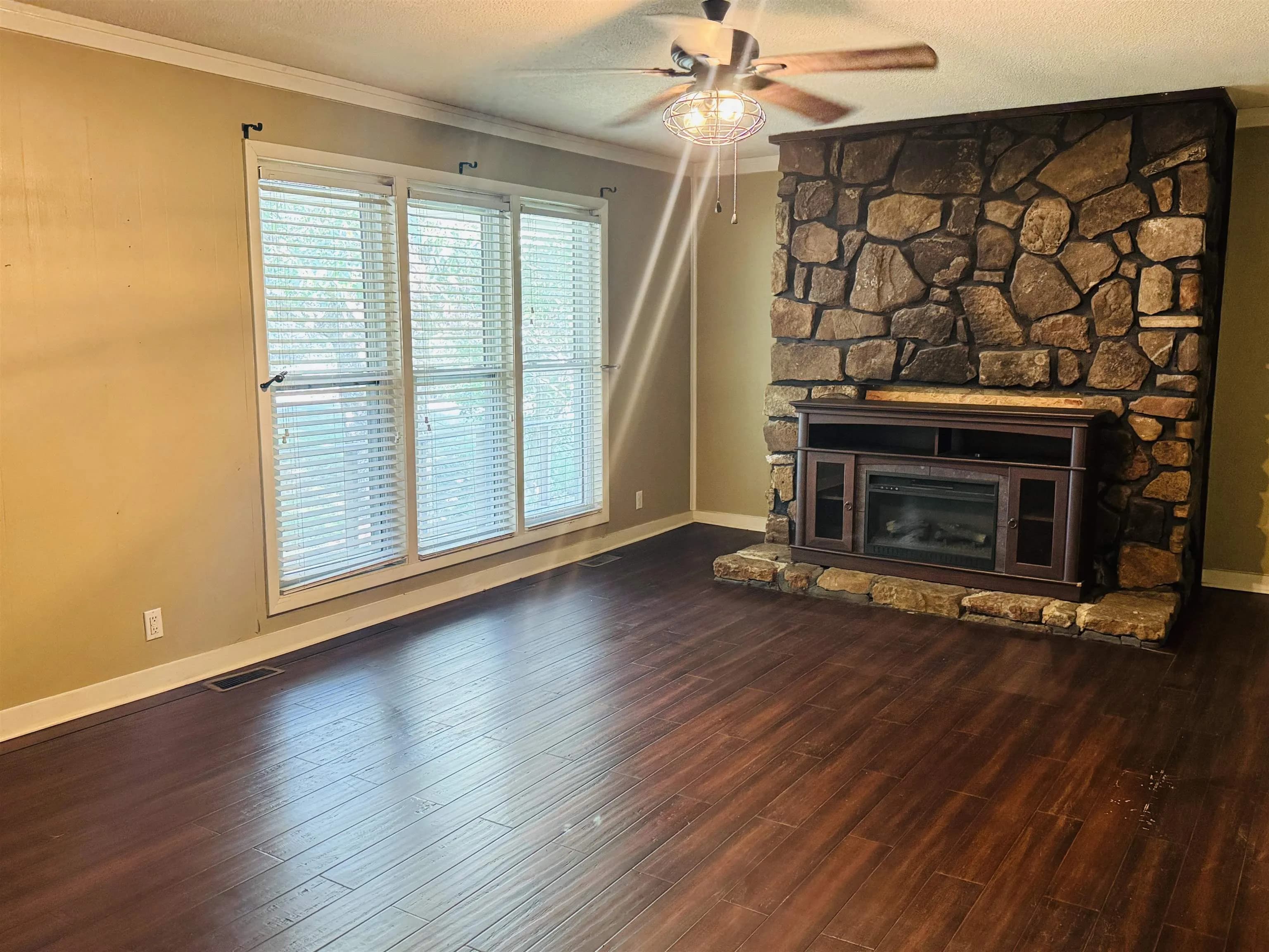 Property at 58  Mcspadden - Image 5