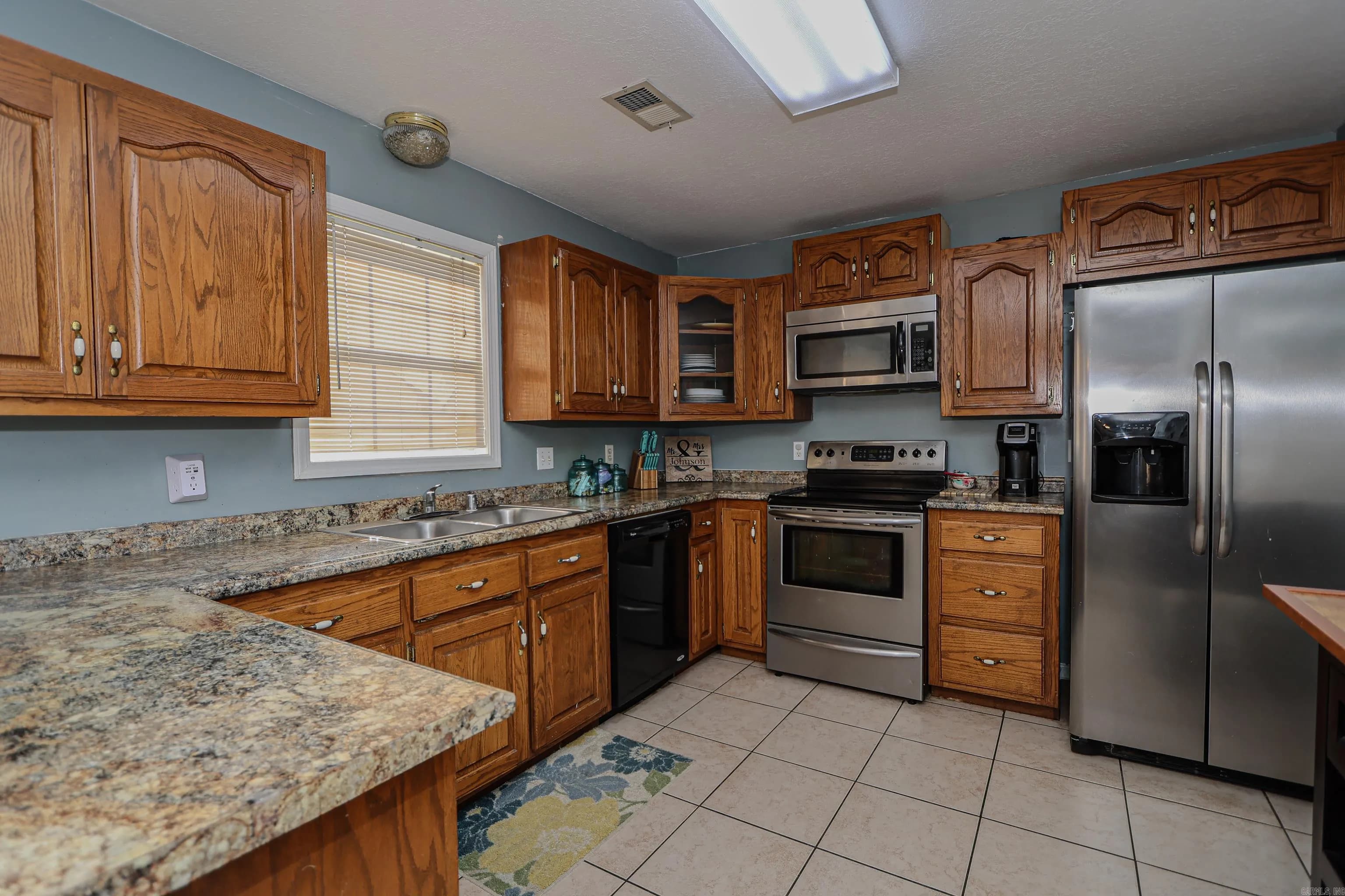 Property at 603  Dogwood view - Image 7