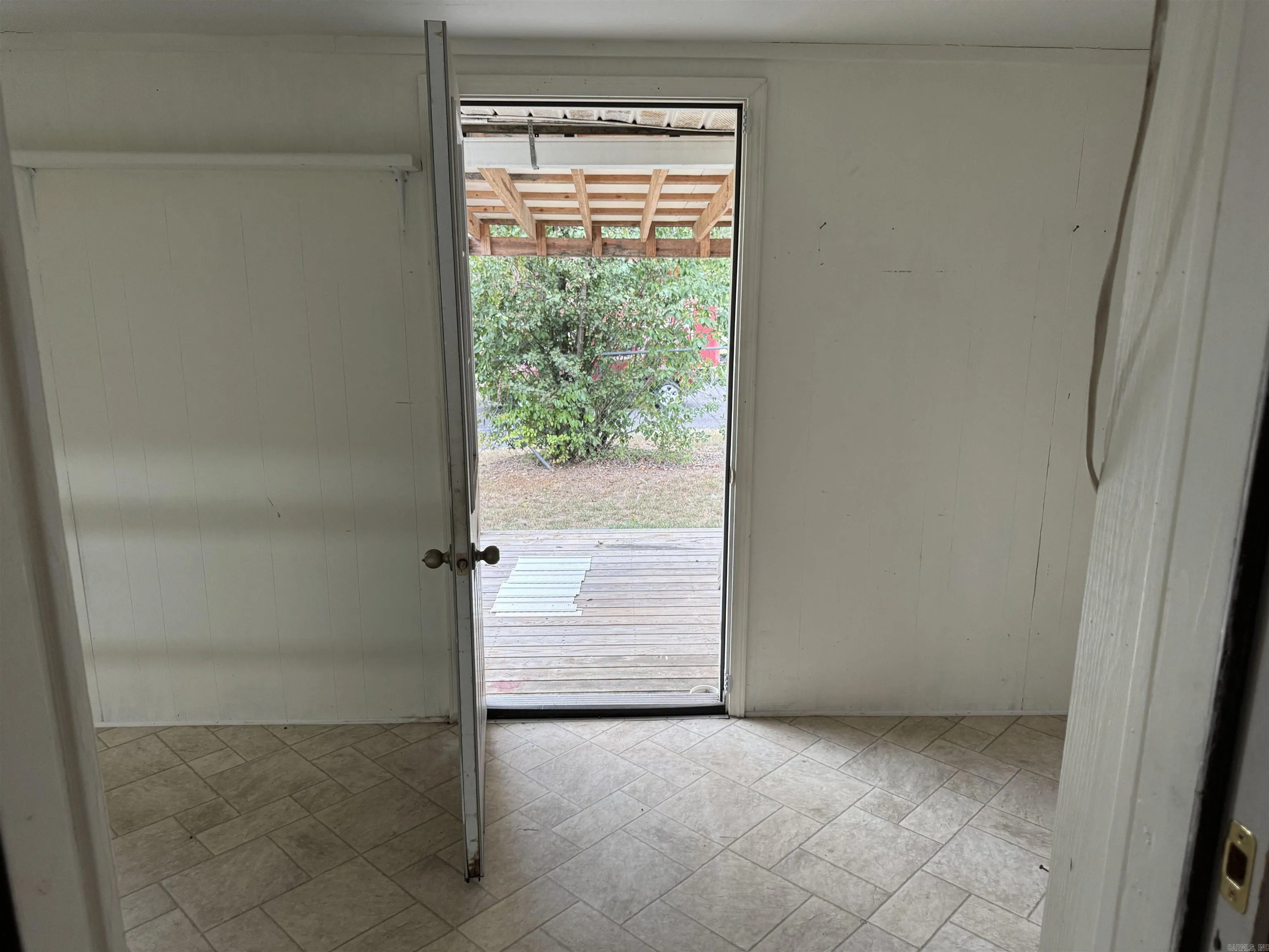 Property at 610 N 2nd - Image 43