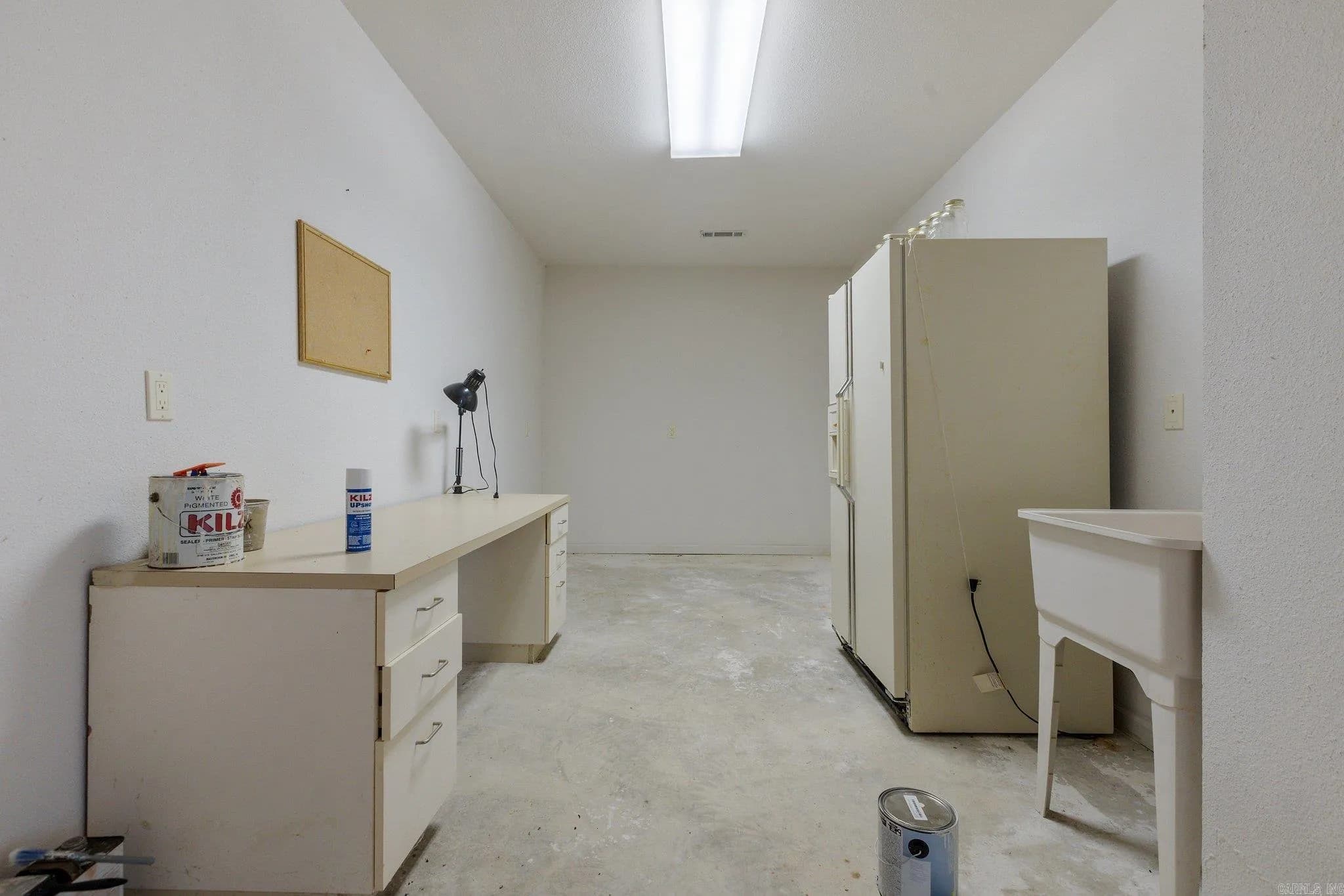 Property at 212  Summertime - Image 41