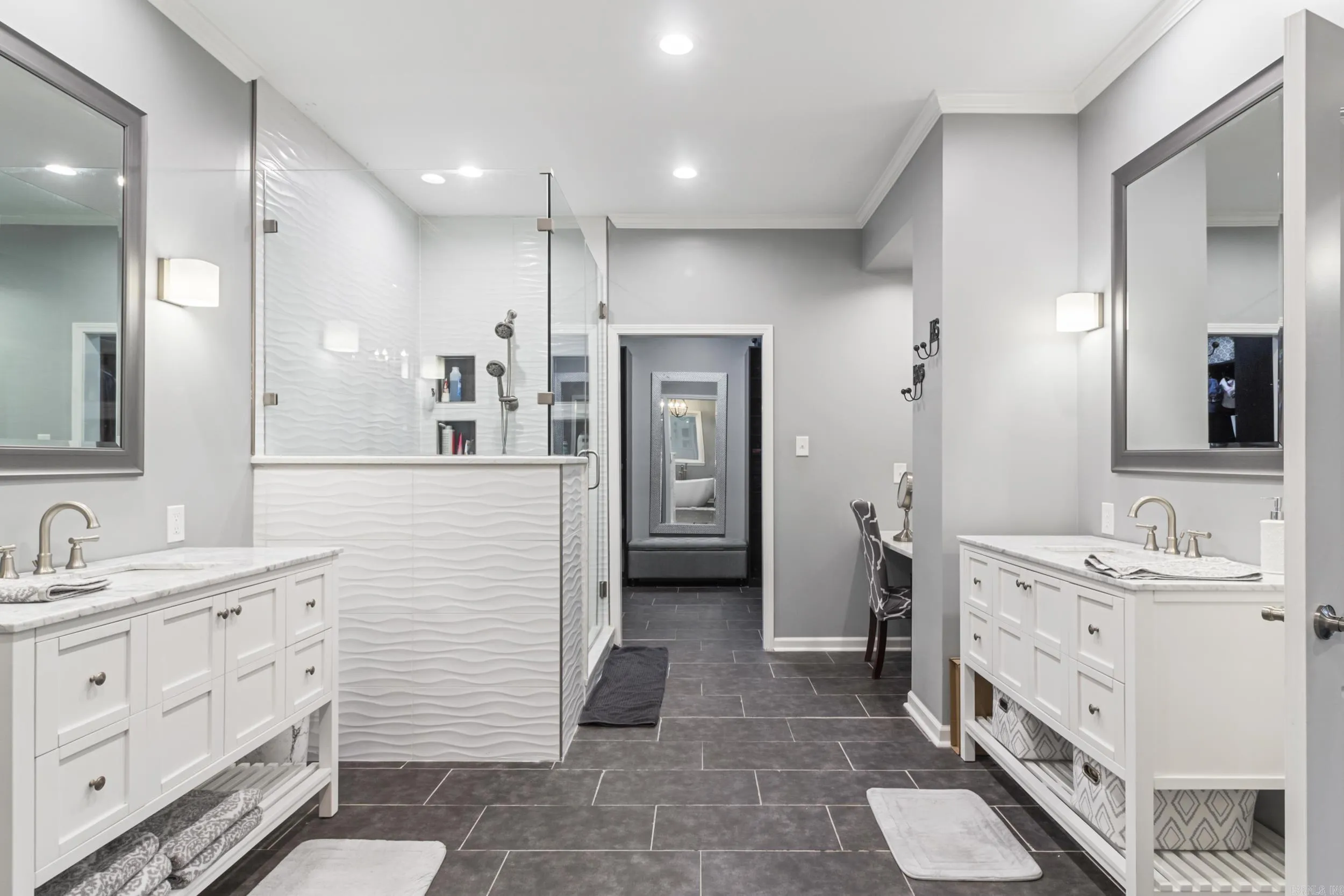 Property at 2  Saddle hill - Image 25