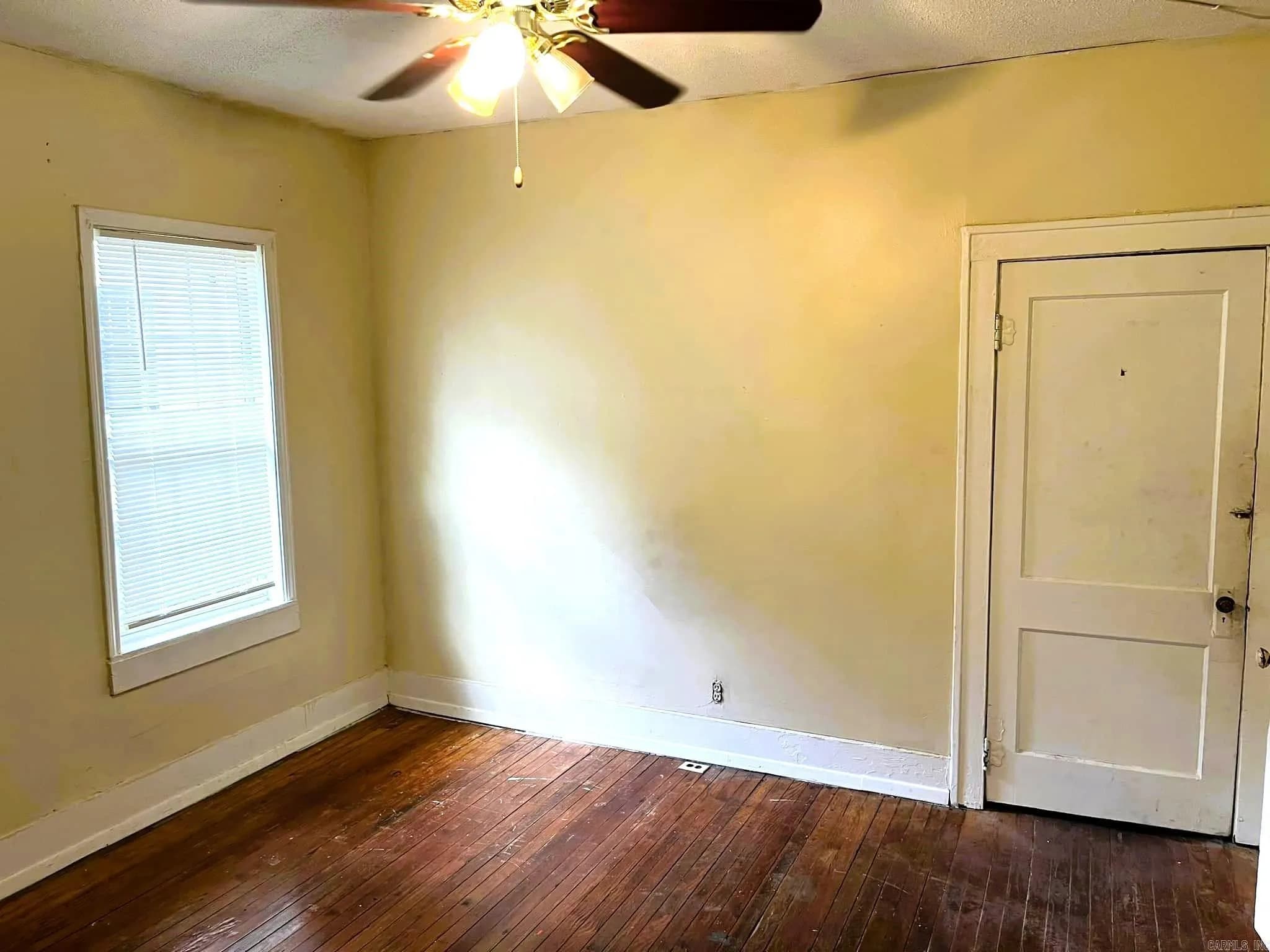 Property at 2503  Marshall - Image 2