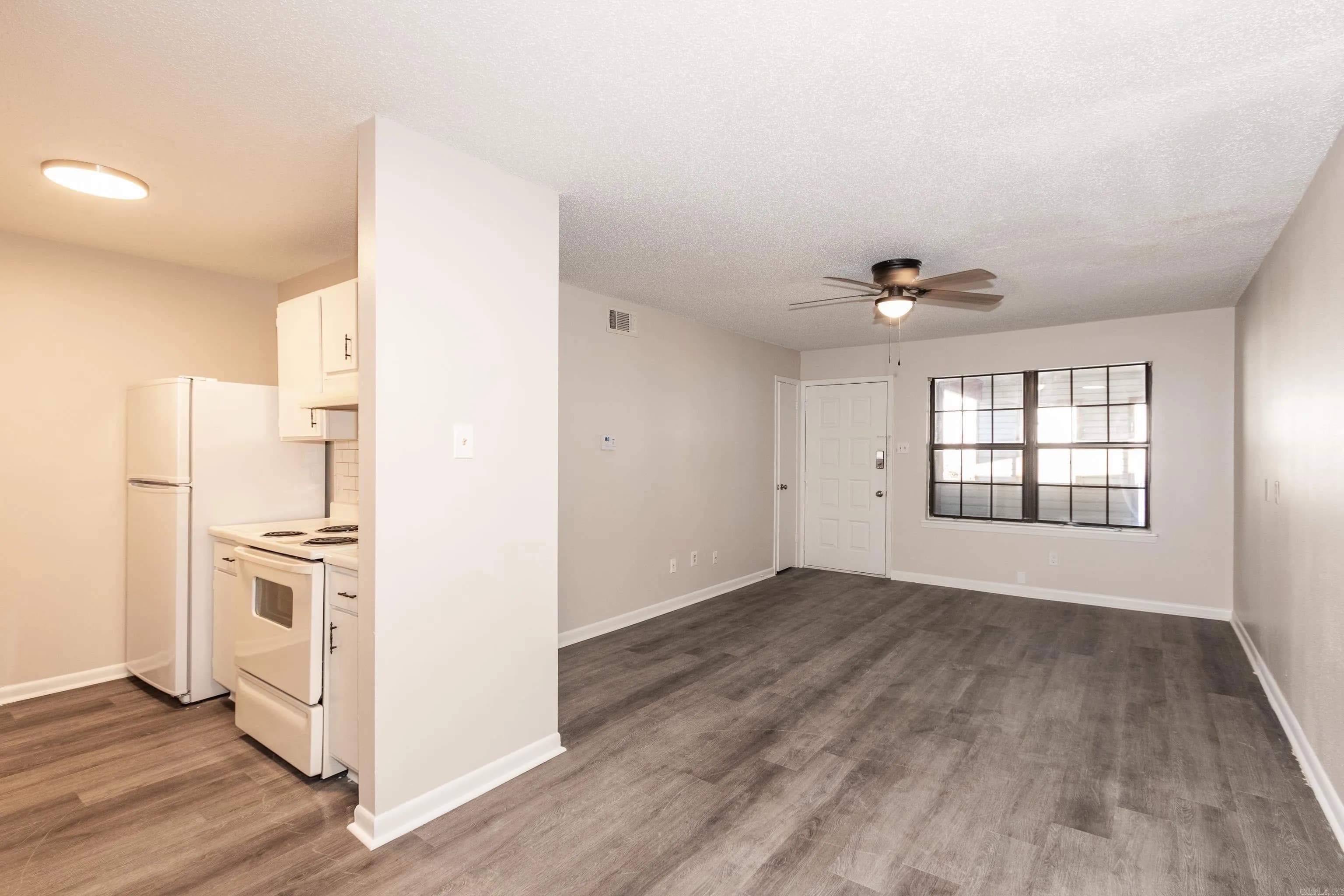 Property at 1100  Brookside, 35 - Image 9