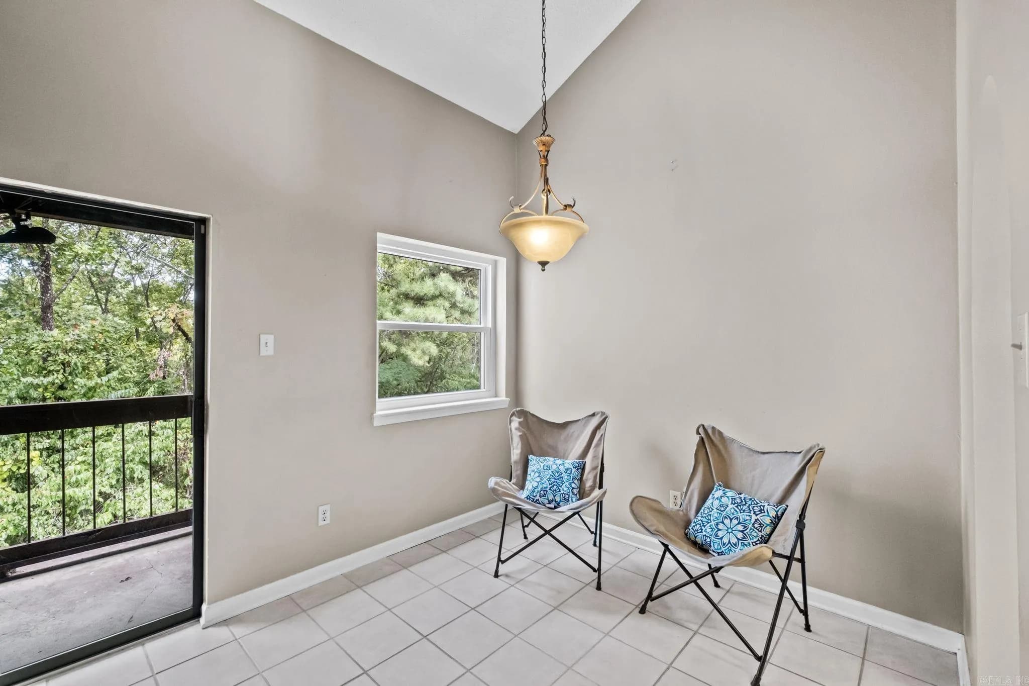 Property at 301  Kings row, 206 - Image 17