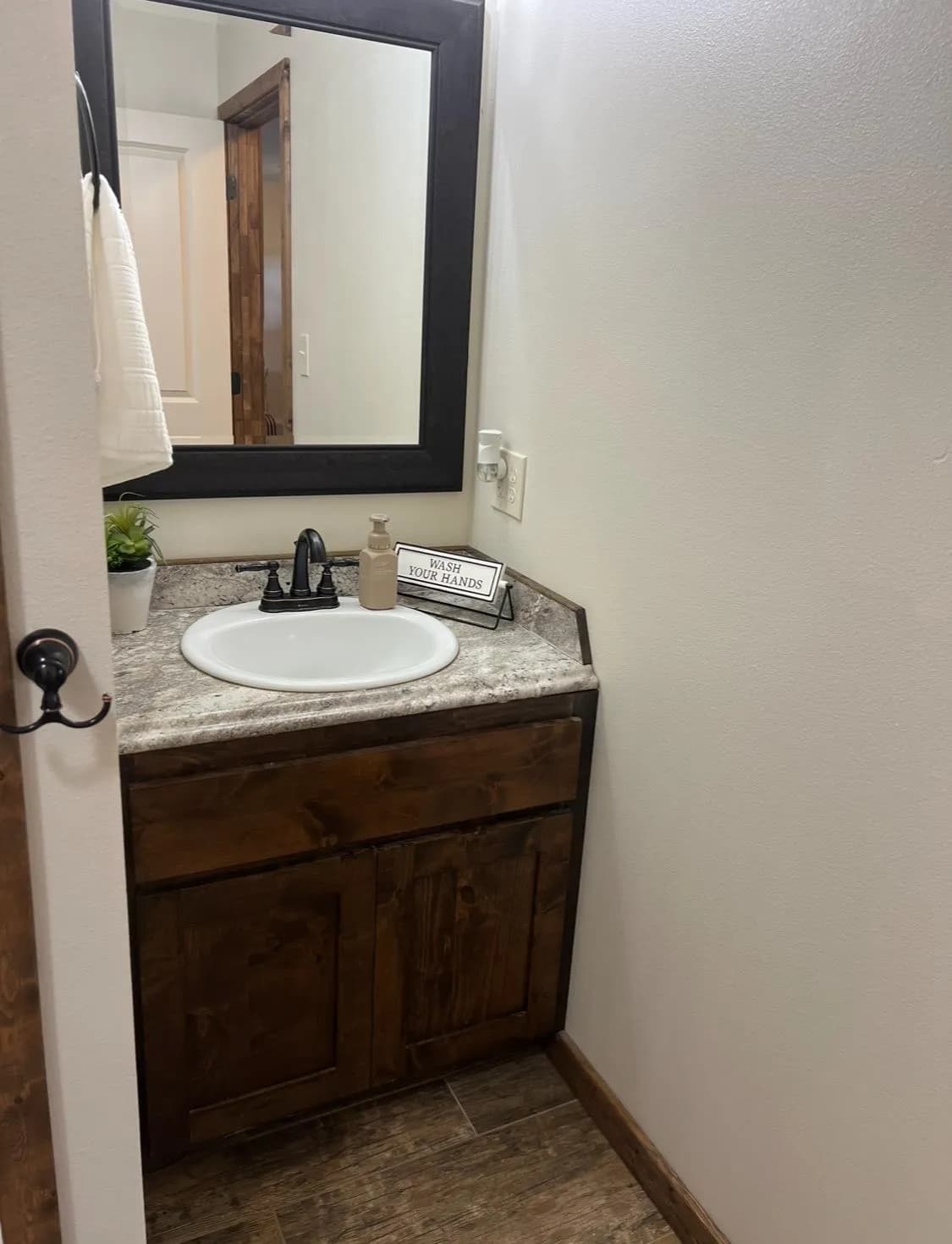 Property at 327 S Bolden hill - Image 34