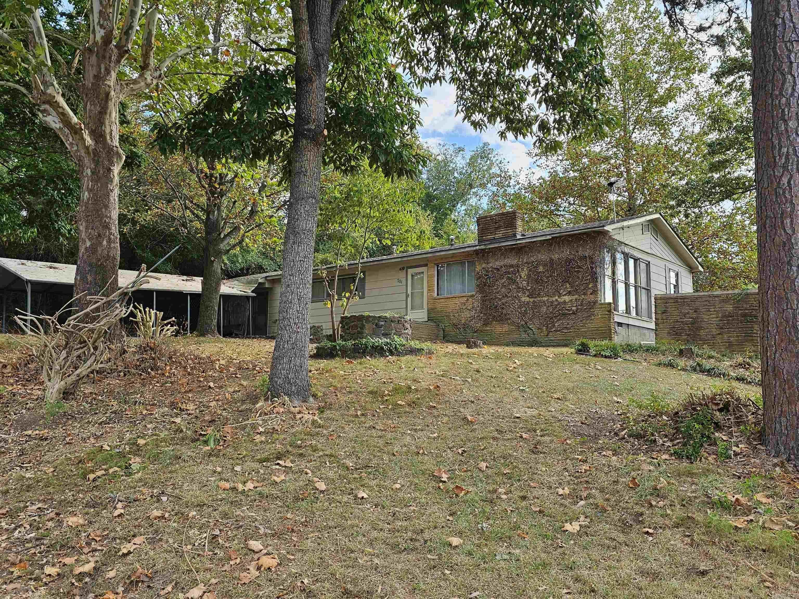 Property at 701 N 3rd - Image 10