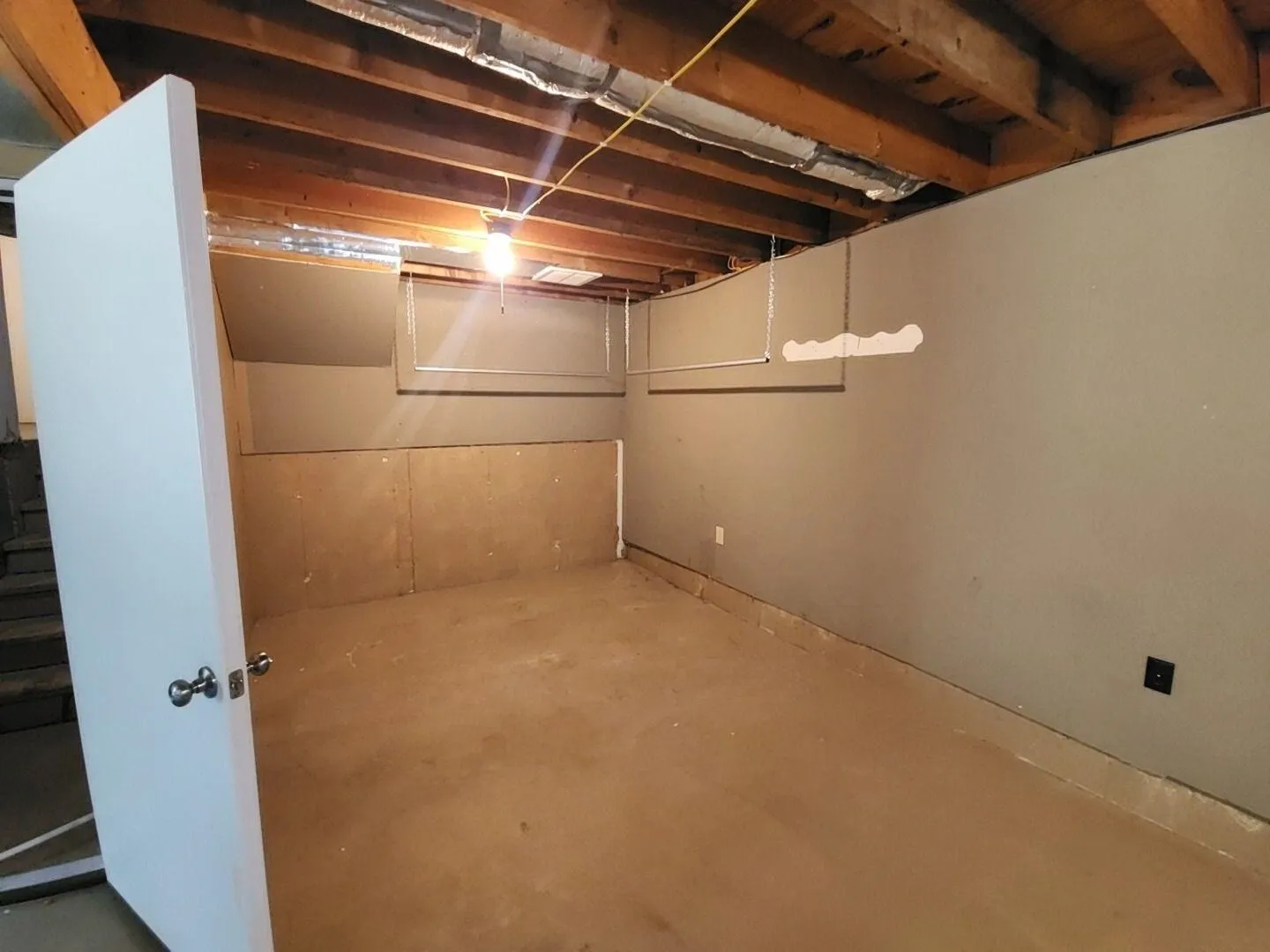 Property at 2105 & 2107  Driftwood drive - Image 16