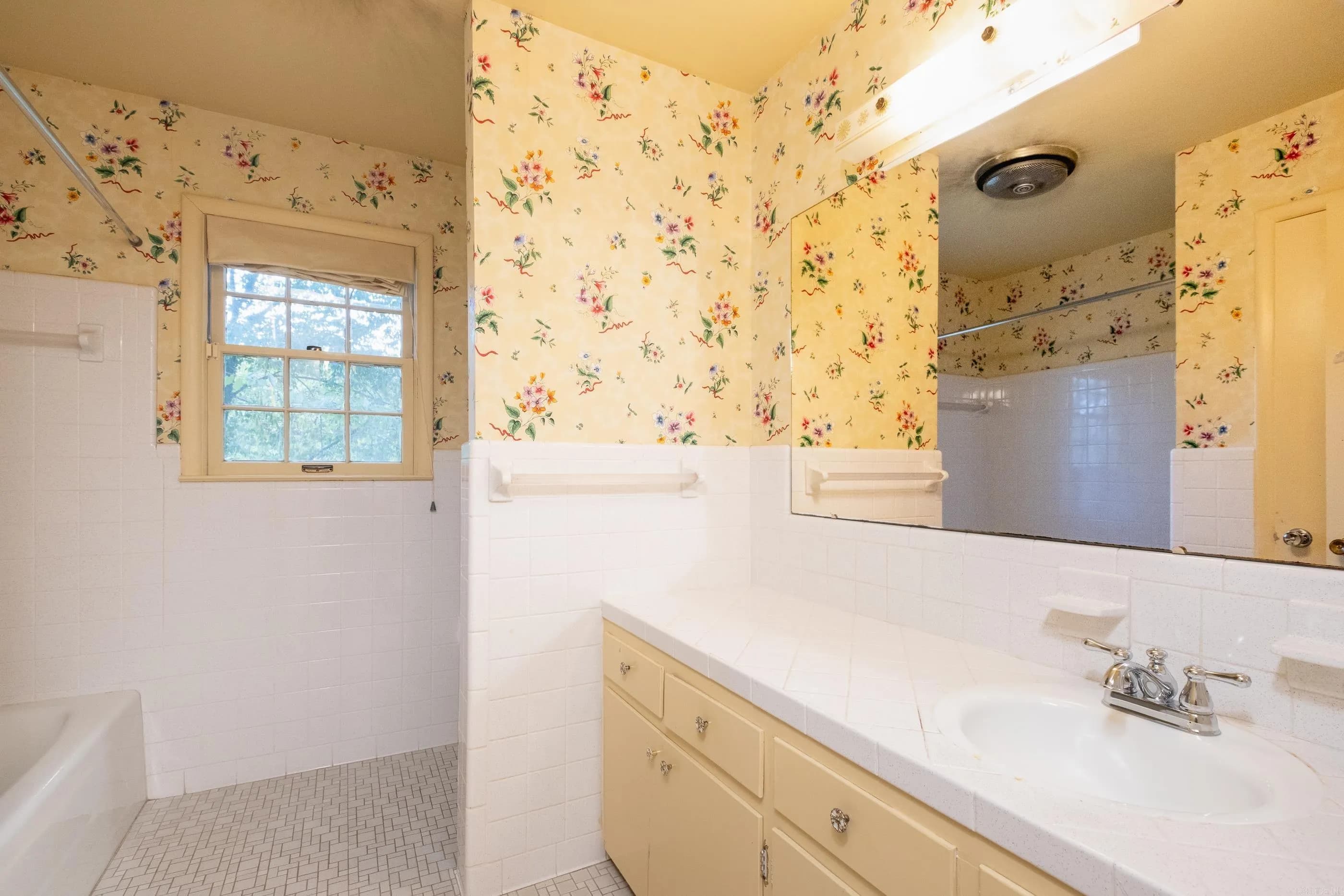 Property at 4  Racquet - Image 23